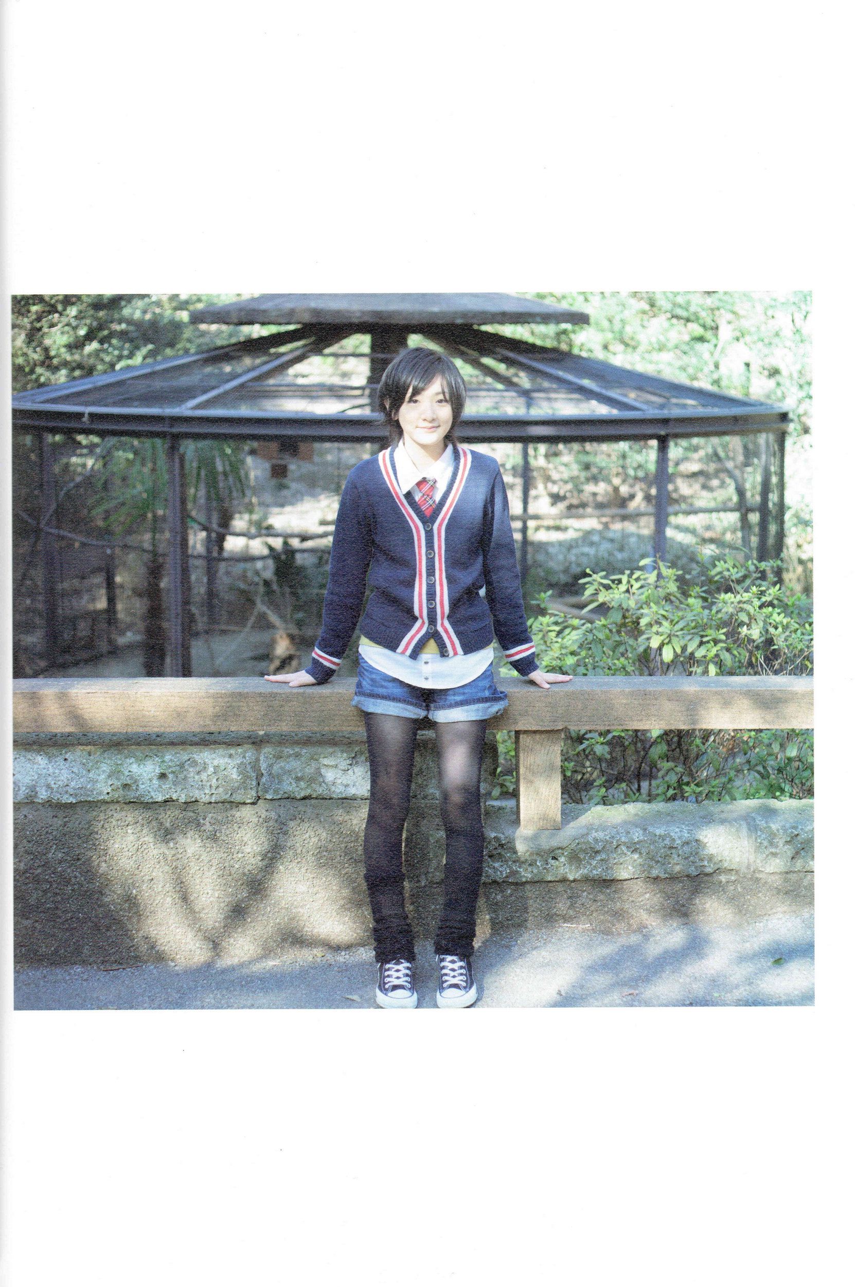 生駒里奈《君の足跡》 [Photo Book]