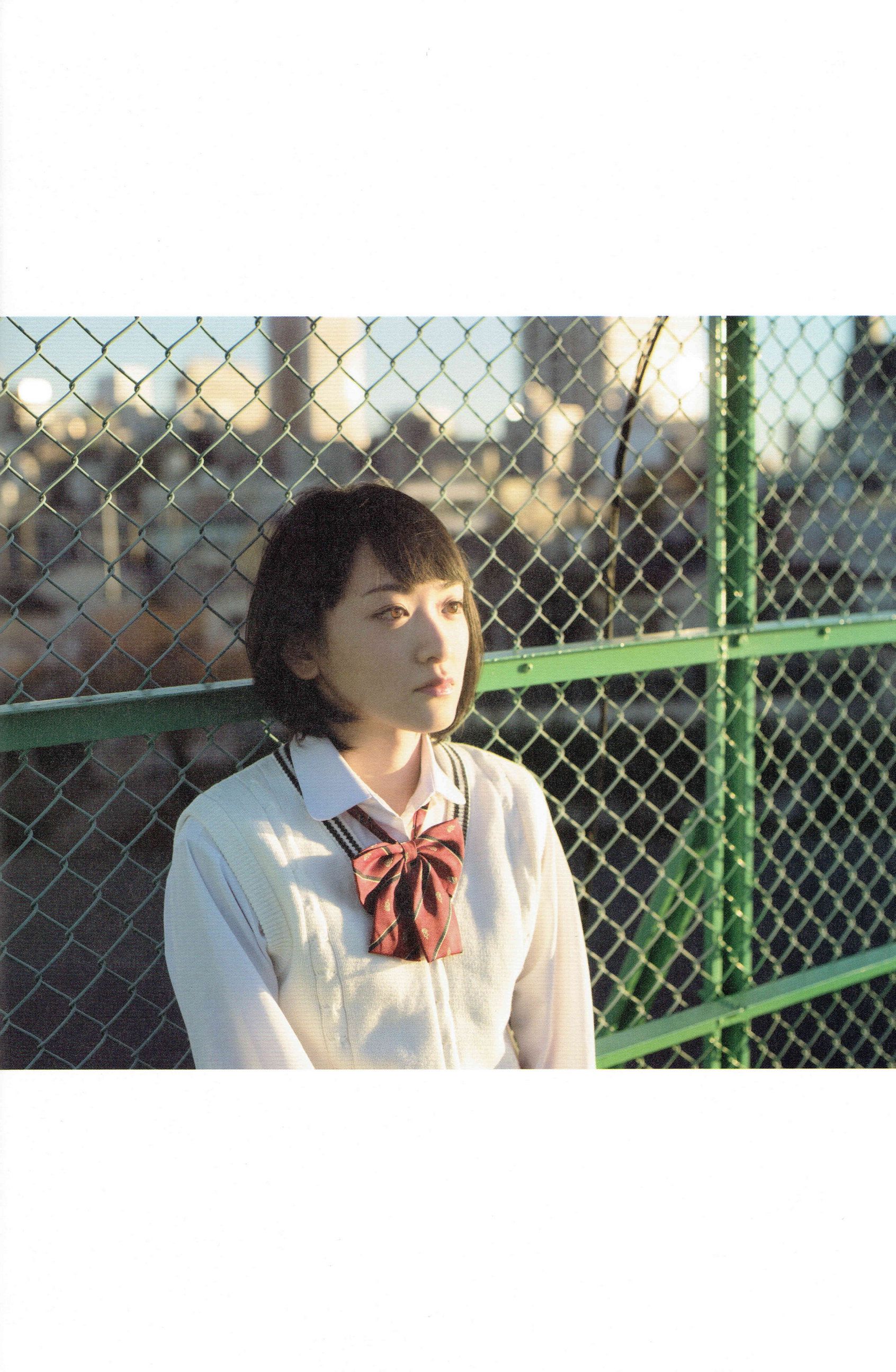 生駒里奈《君の足跡》 [Photo Book]