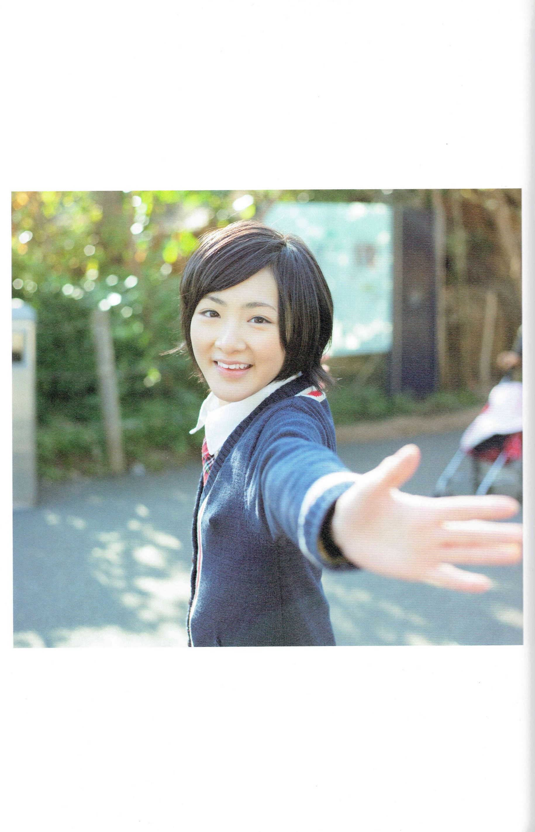 生駒里奈《君の足跡》 [Photo Book]
