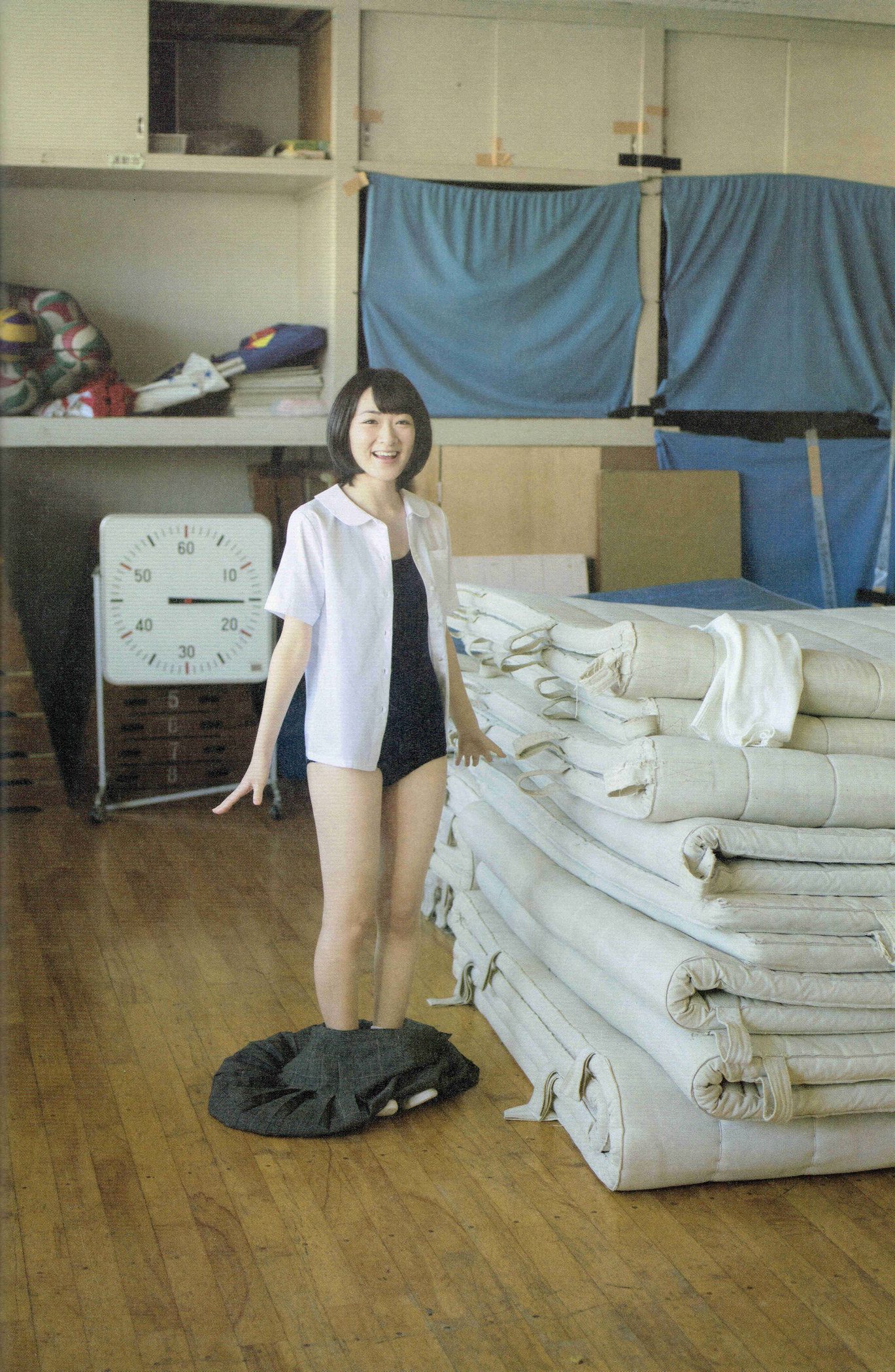 生駒里奈《君の足跡》 [Photo Book]