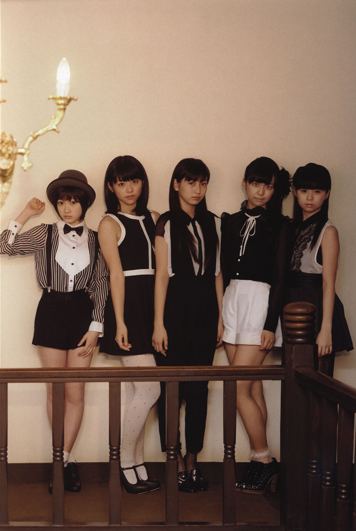 Juice=Juice《OFFICIAL PHOTO BOOK》 [PB]