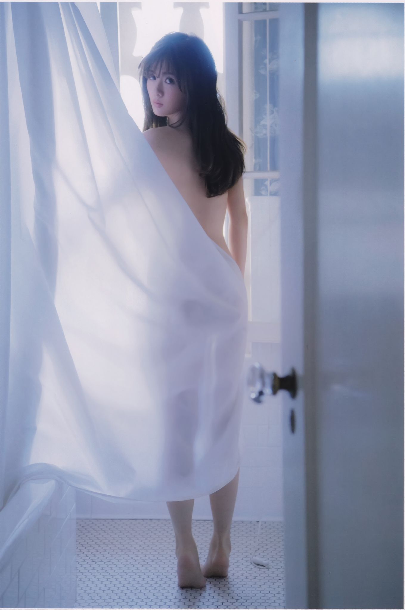 白石麻衣《パスポート》 [Photo Book]