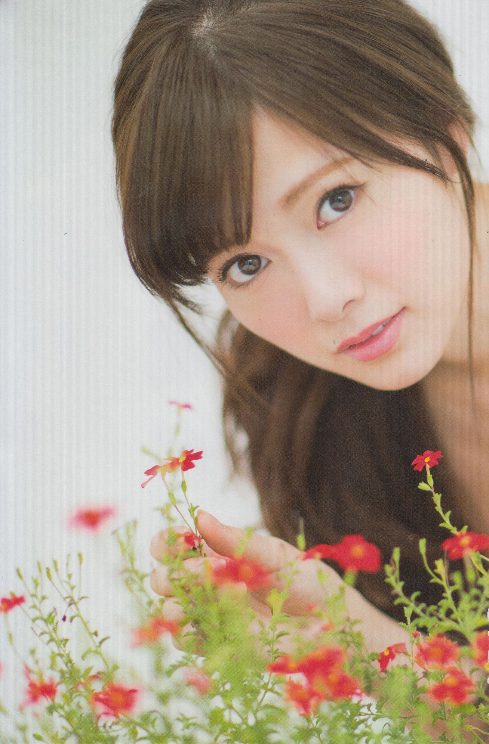白石麻衣《清純な大人?》 [Photo Book]