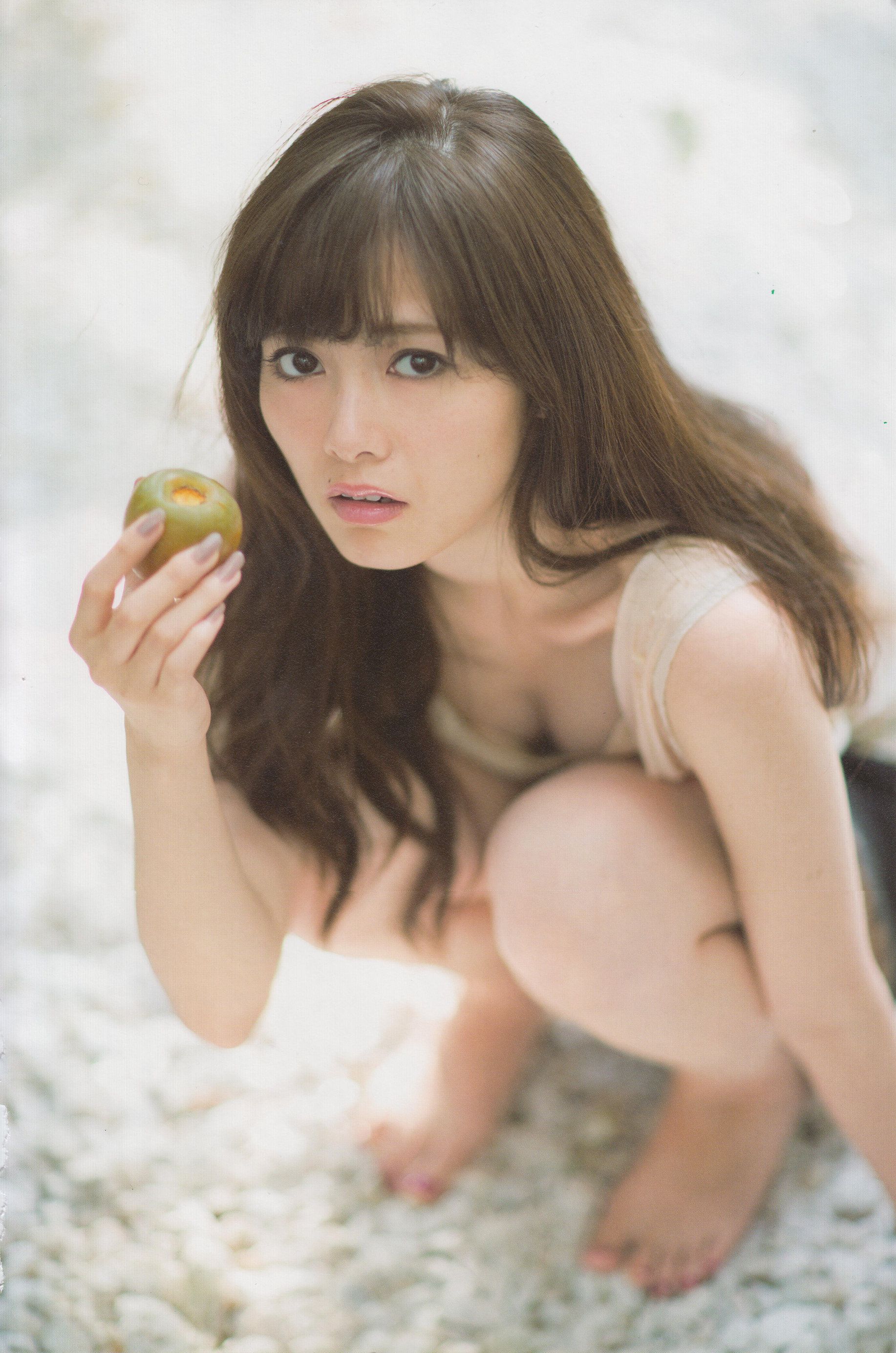 白石麻衣《清純な大人?》 [Photo Book]