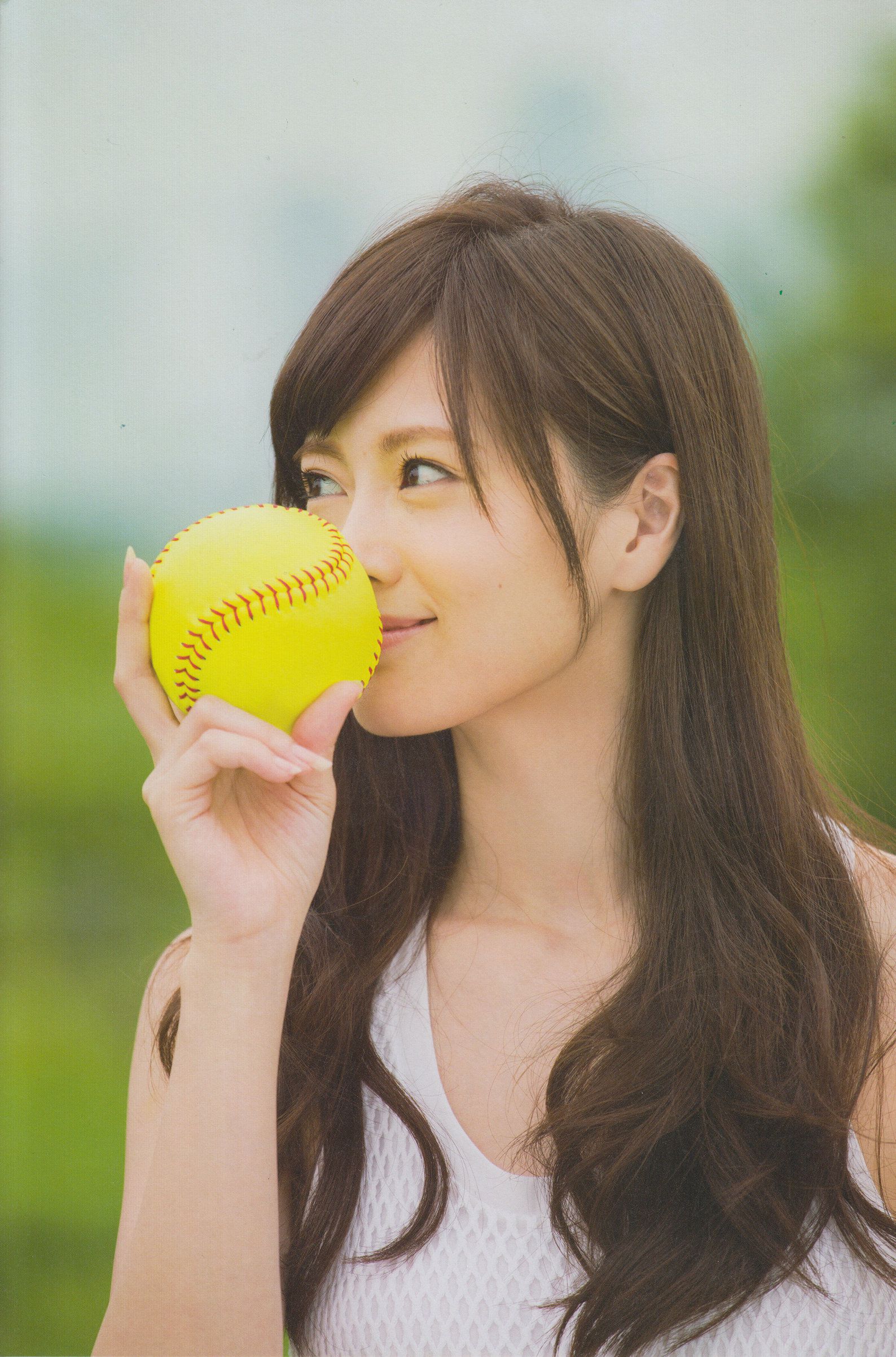 白石麻衣《清純な大人?》 [Photo Book]