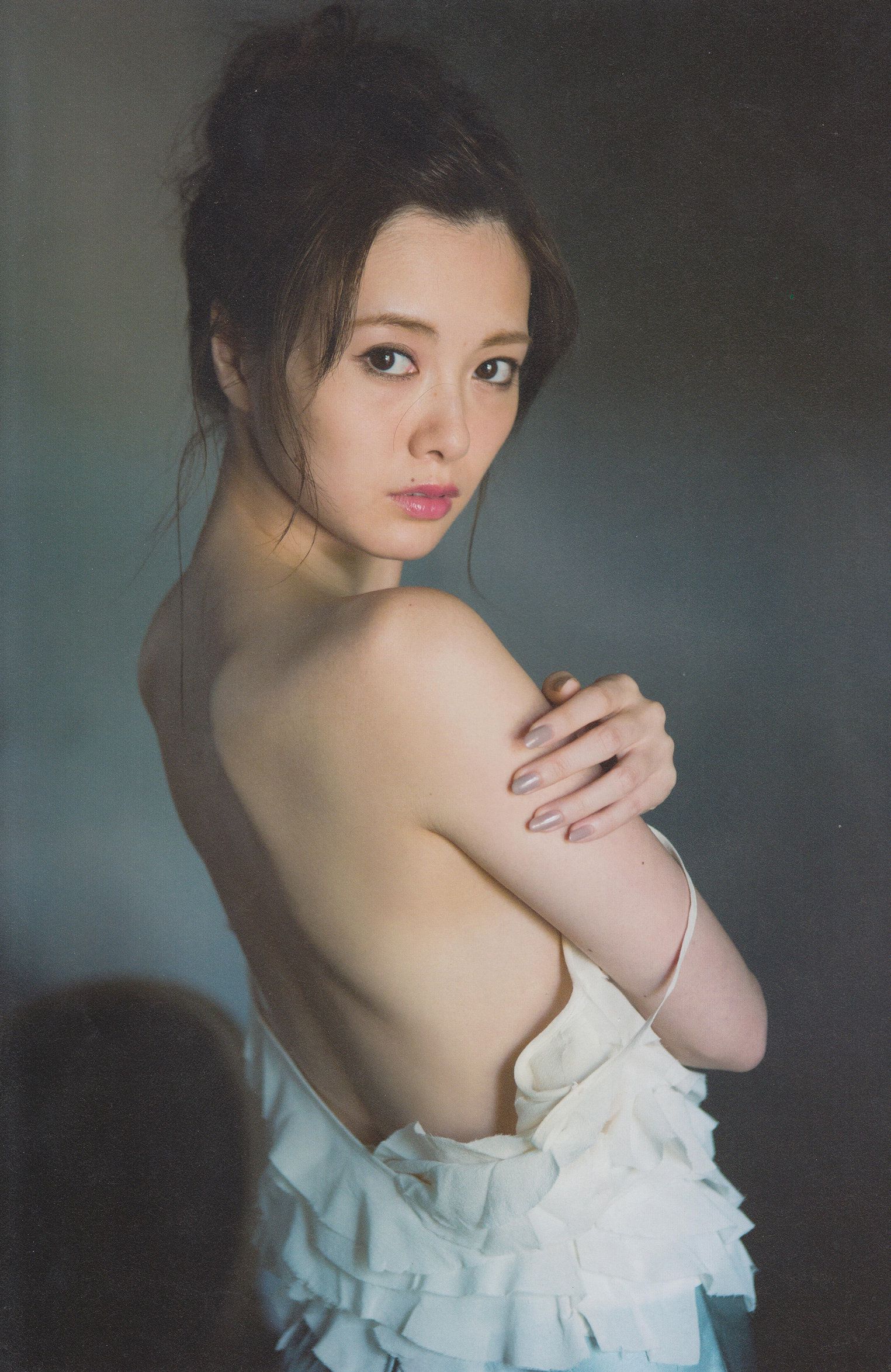 白石麻衣《清純な大人?》 [Photo Book]