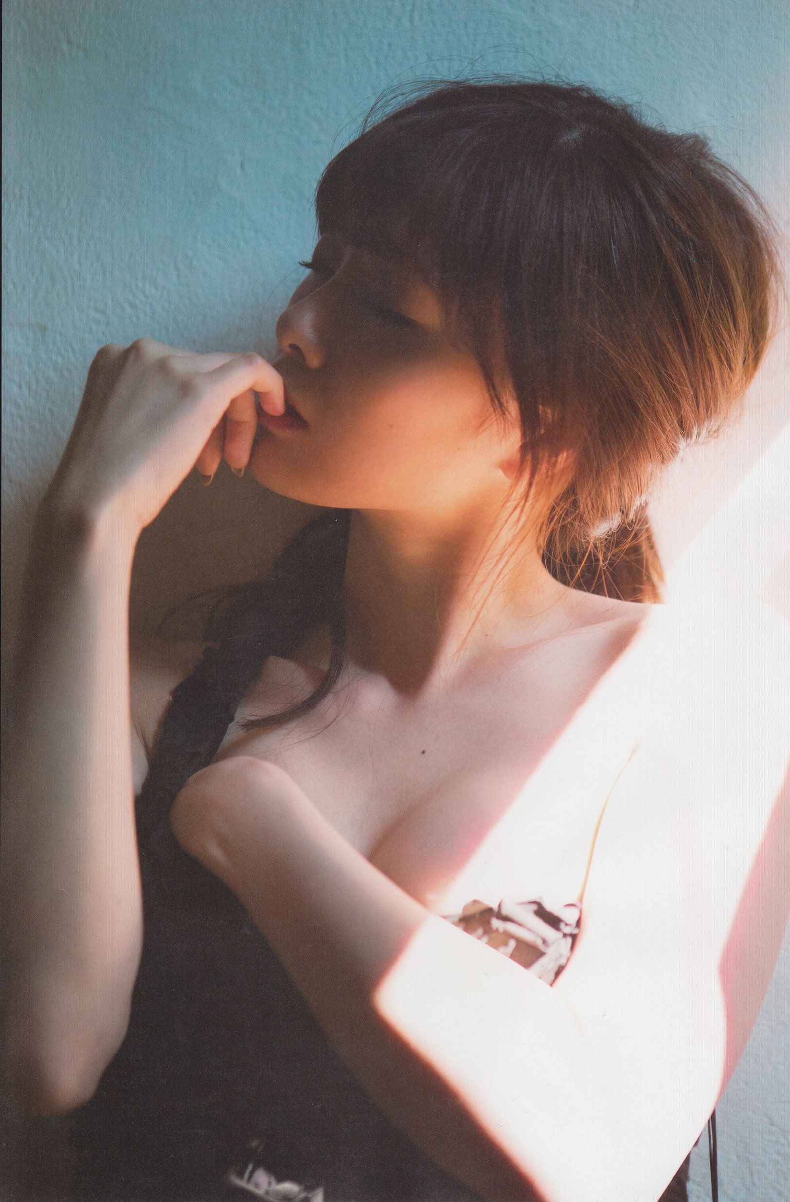 白石麻衣《清純な大人?》 [Photo Book]