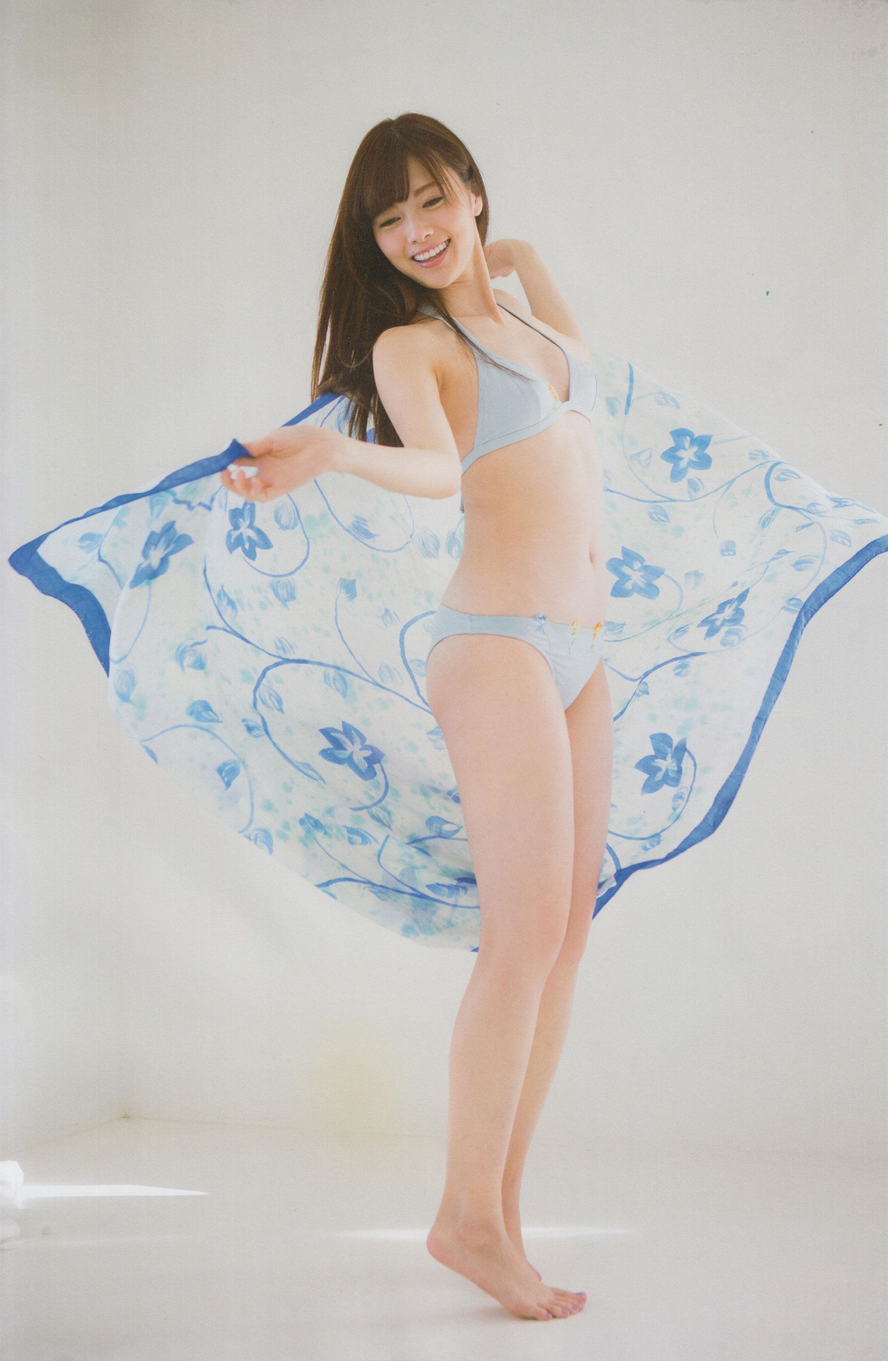 白石麻衣《清純な大人?》 [Photo Book]