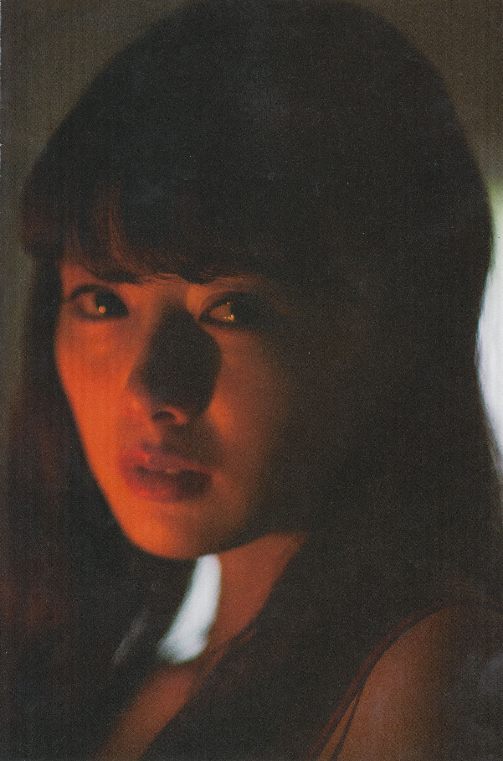 白石麻衣《清純な大人?》 [Photo Book]