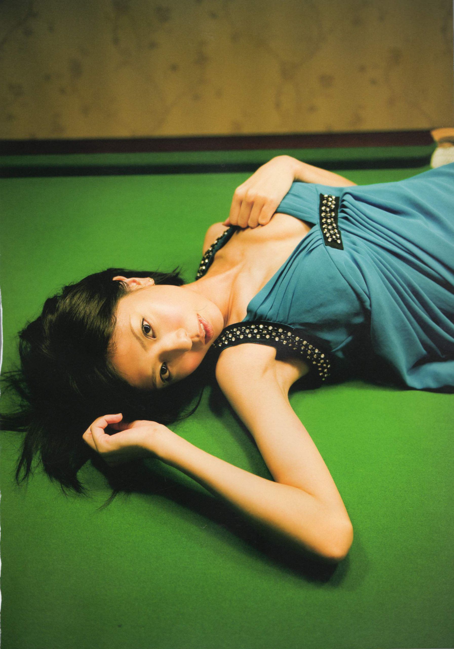 宮地真緒 《Decada》 [PhotoBook]