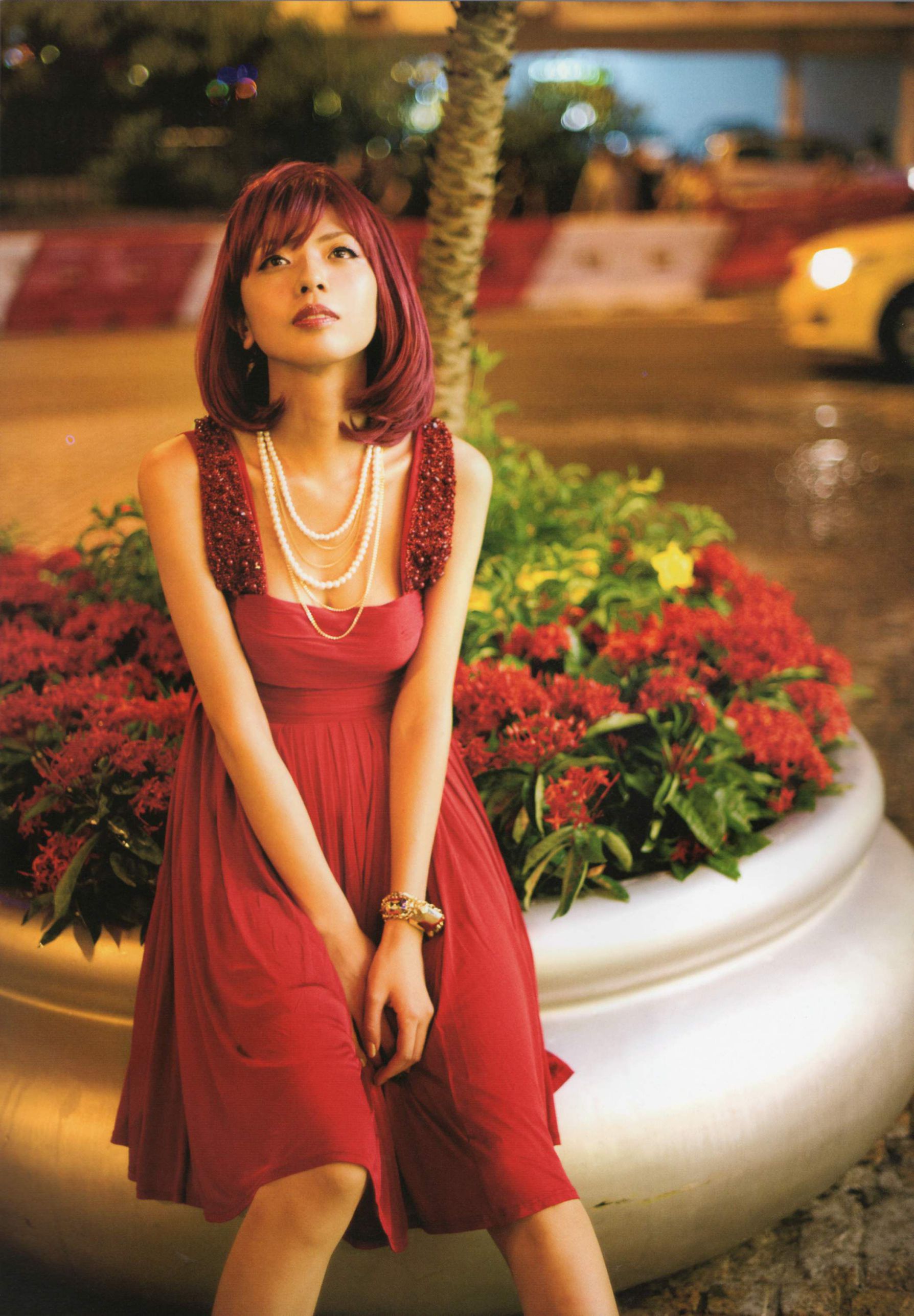 宮地真緒 《Decada》 [PhotoBook]