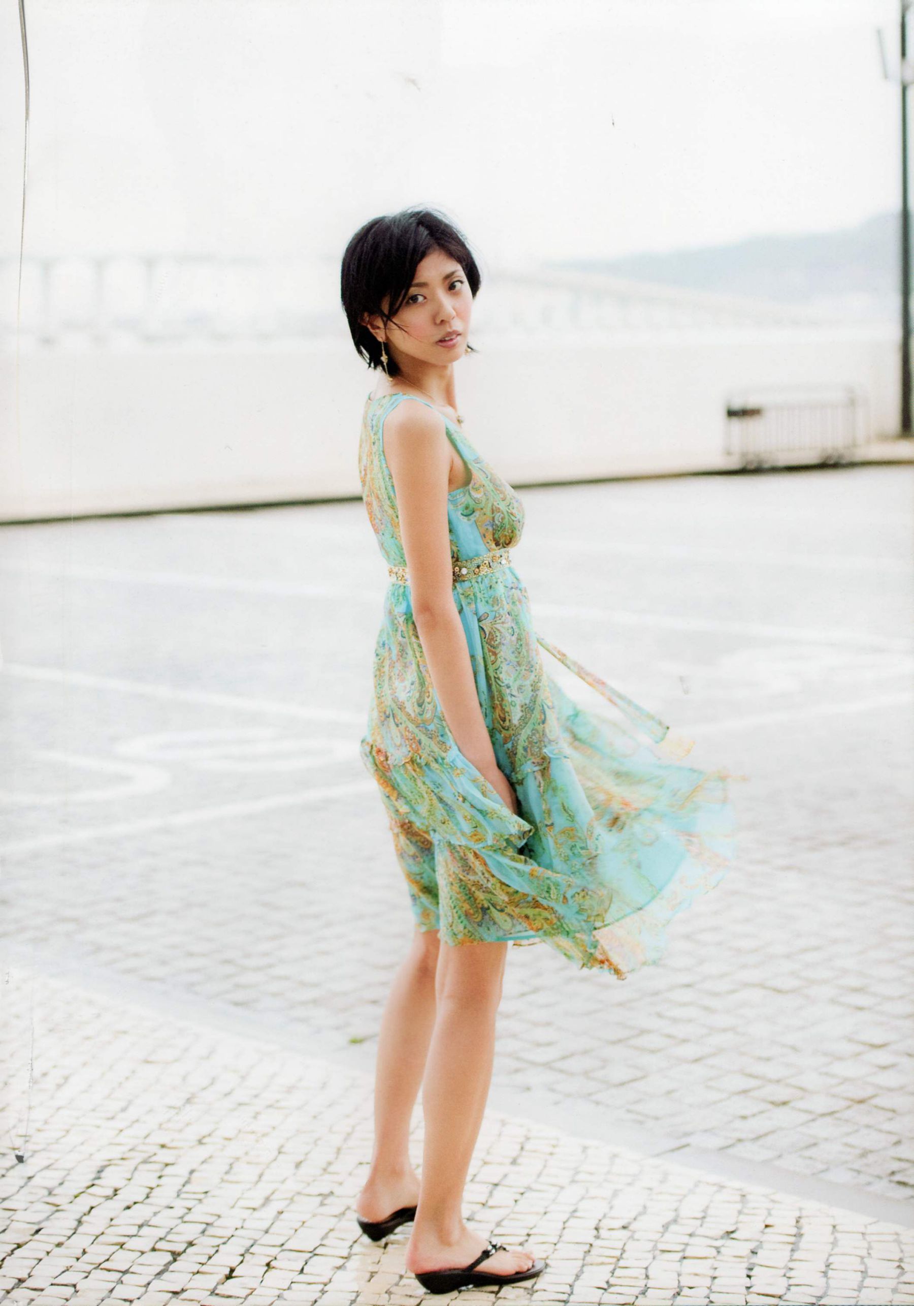 宮地真緒 《Decada》 [PhotoBook]
