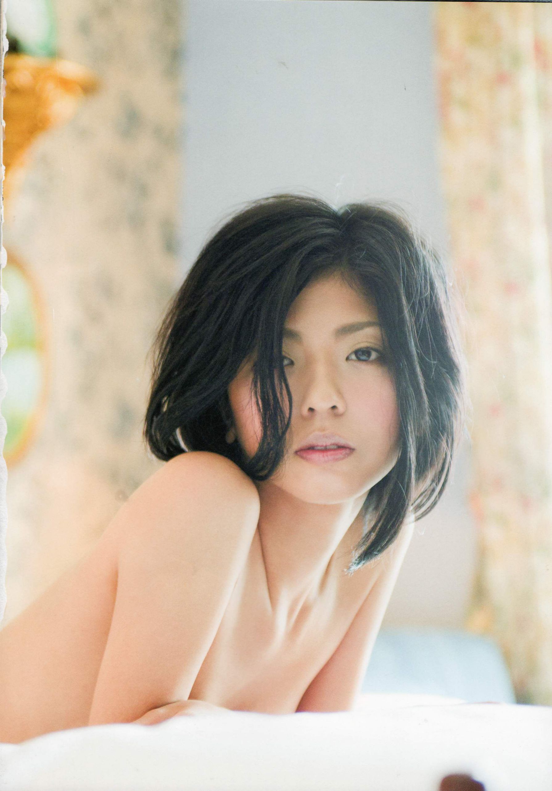 宮地真緒 《Decada》 [PhotoBook]