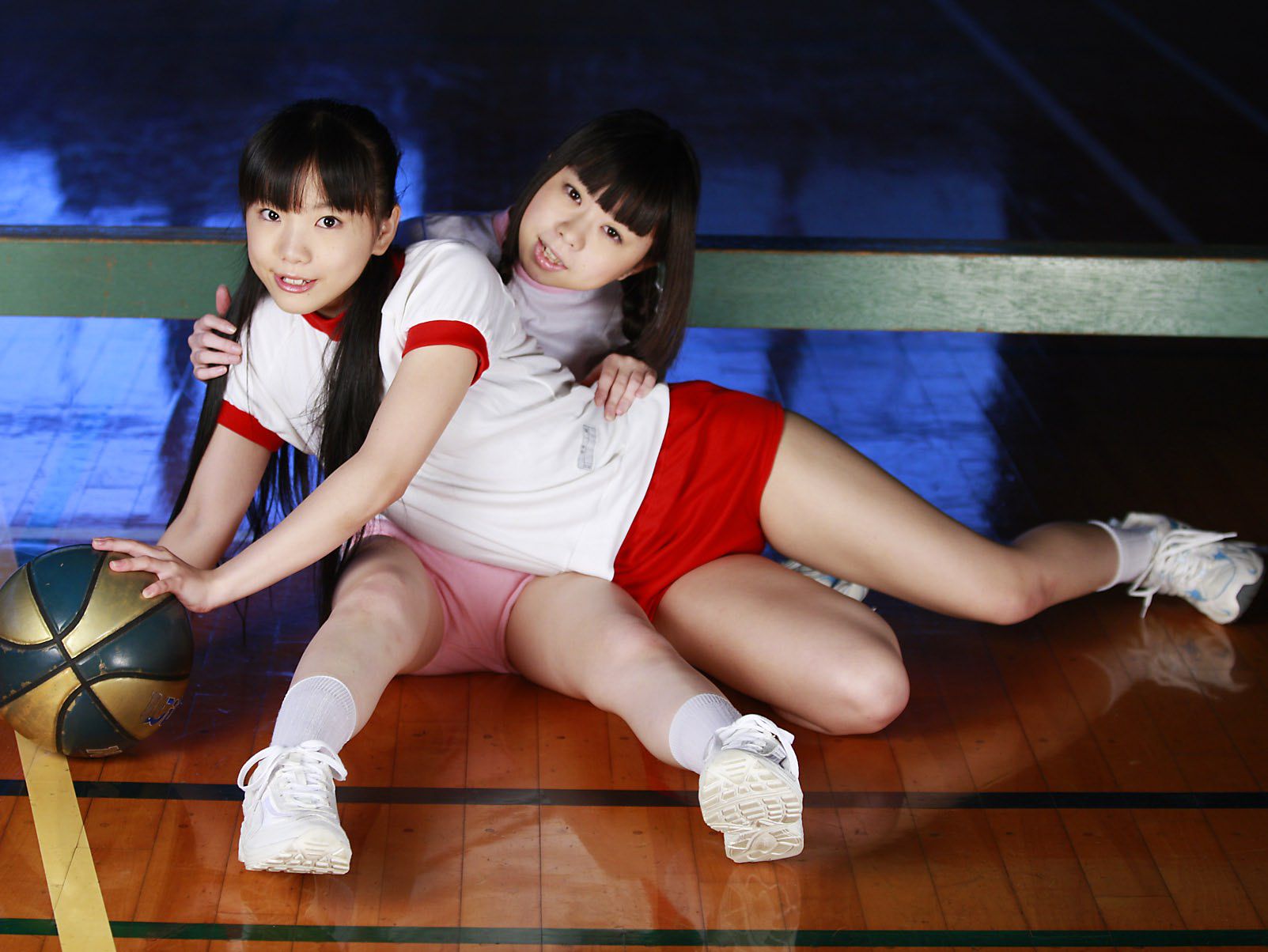 山本麻里菜、山本有沙 《ガールズダイアリー ドキドキ 有沙＆まりな》 [PB]