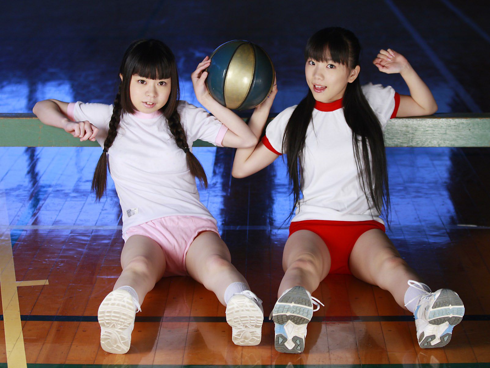 山本麻里菜、山本有沙 《ガールズダイアリー ドキドキ 有沙＆まりな》 [PB]