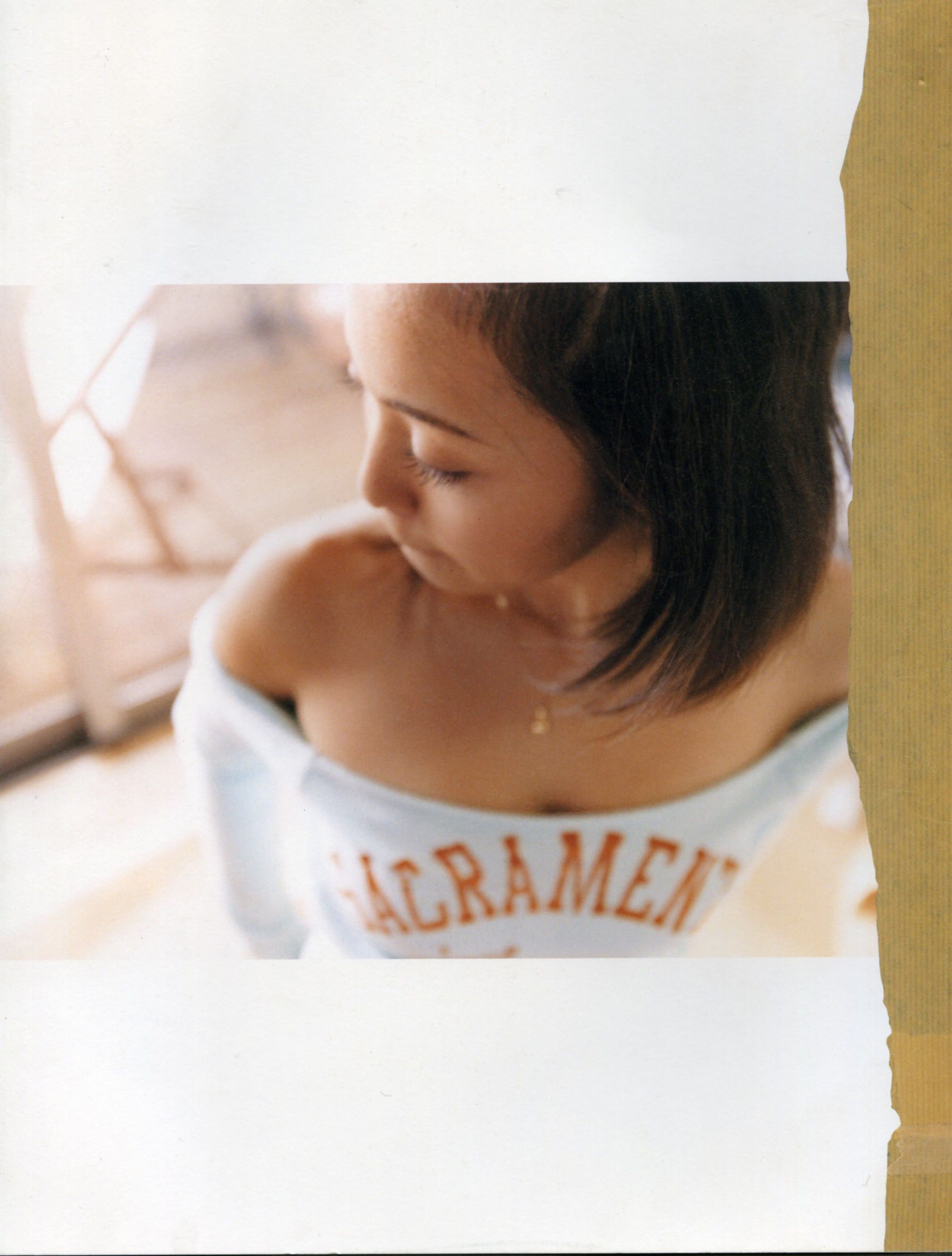 岩佐真悠子《イキズカイ》 [PhotoBook]