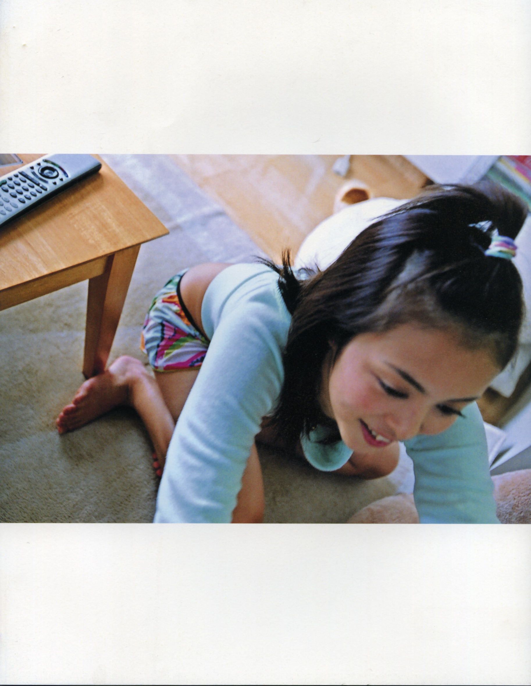 岩佐真悠子《イキズカイ》 [PhotoBook]