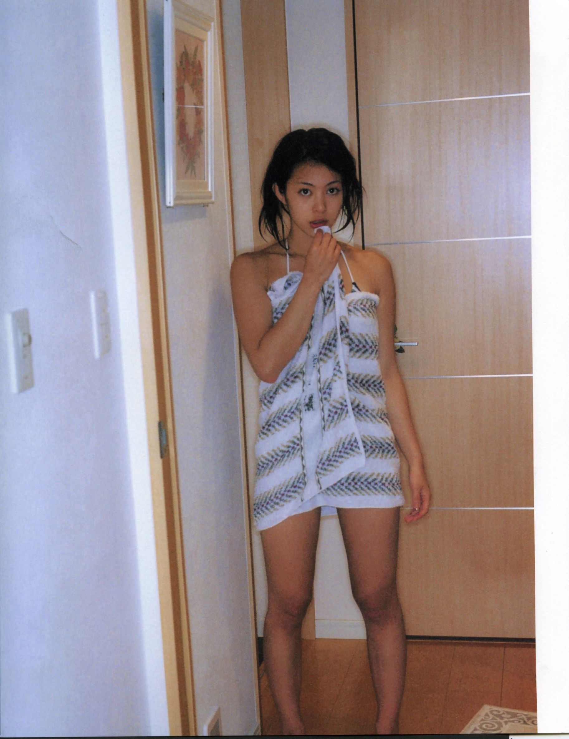 岩佐真悠子《イキズカイ》 [PhotoBook]