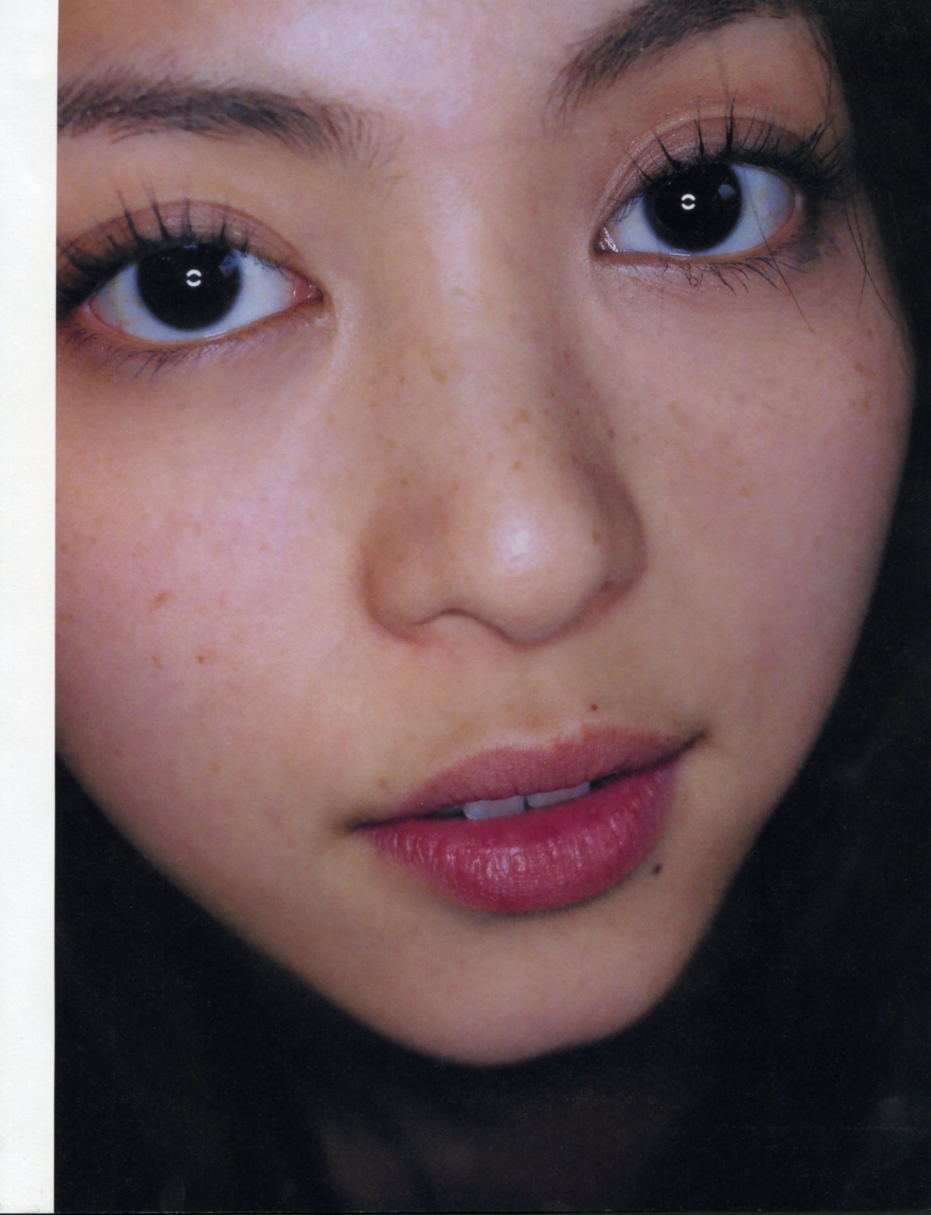 岩佐真悠子《イキズカイ》 [PhotoBook]