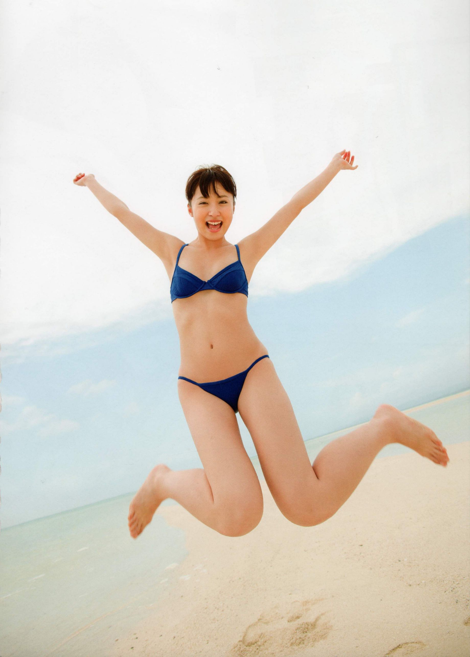 卫藤美彩《Color》 [PhotoBook]