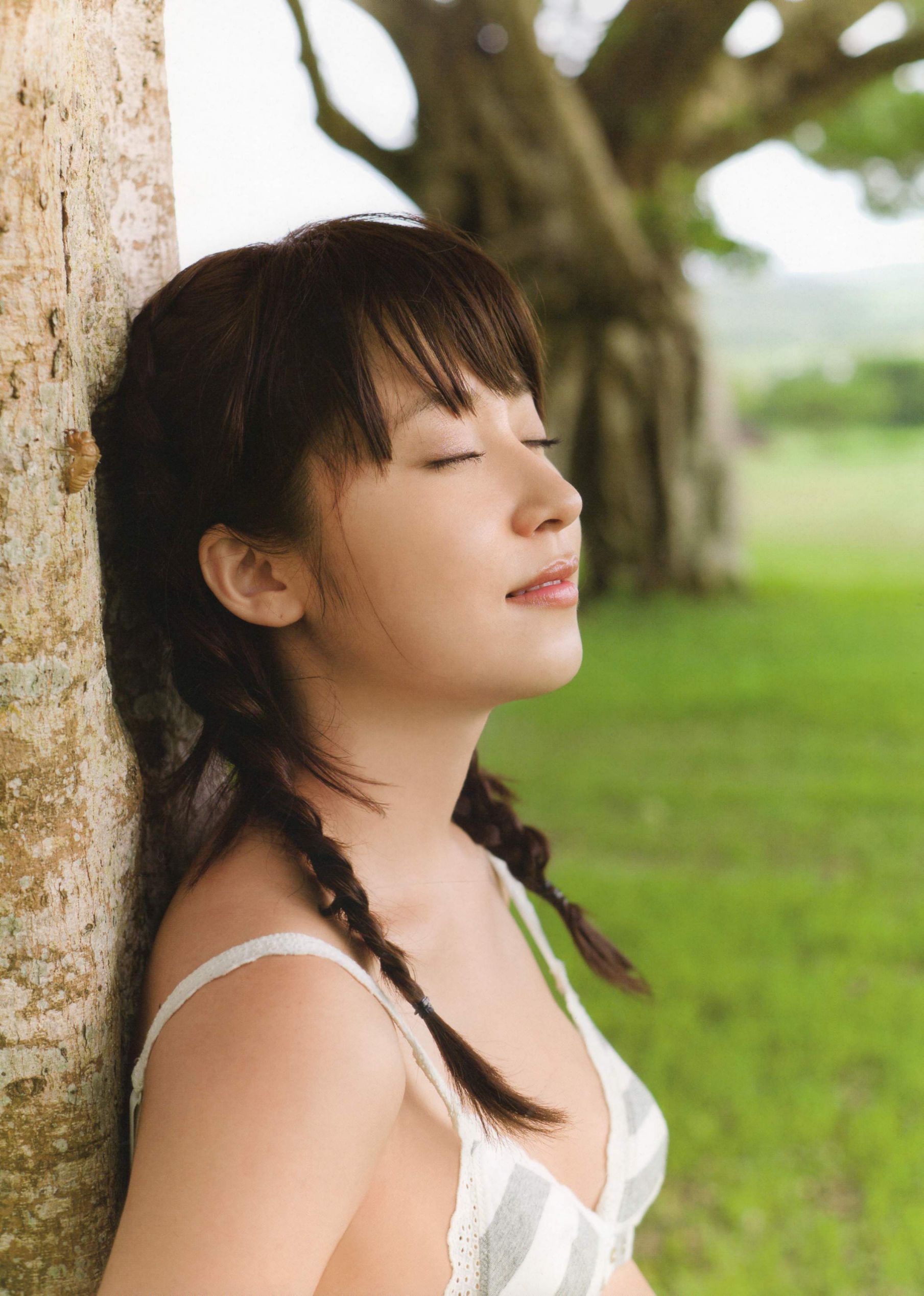卫藤美彩《Color》 [PhotoBook]