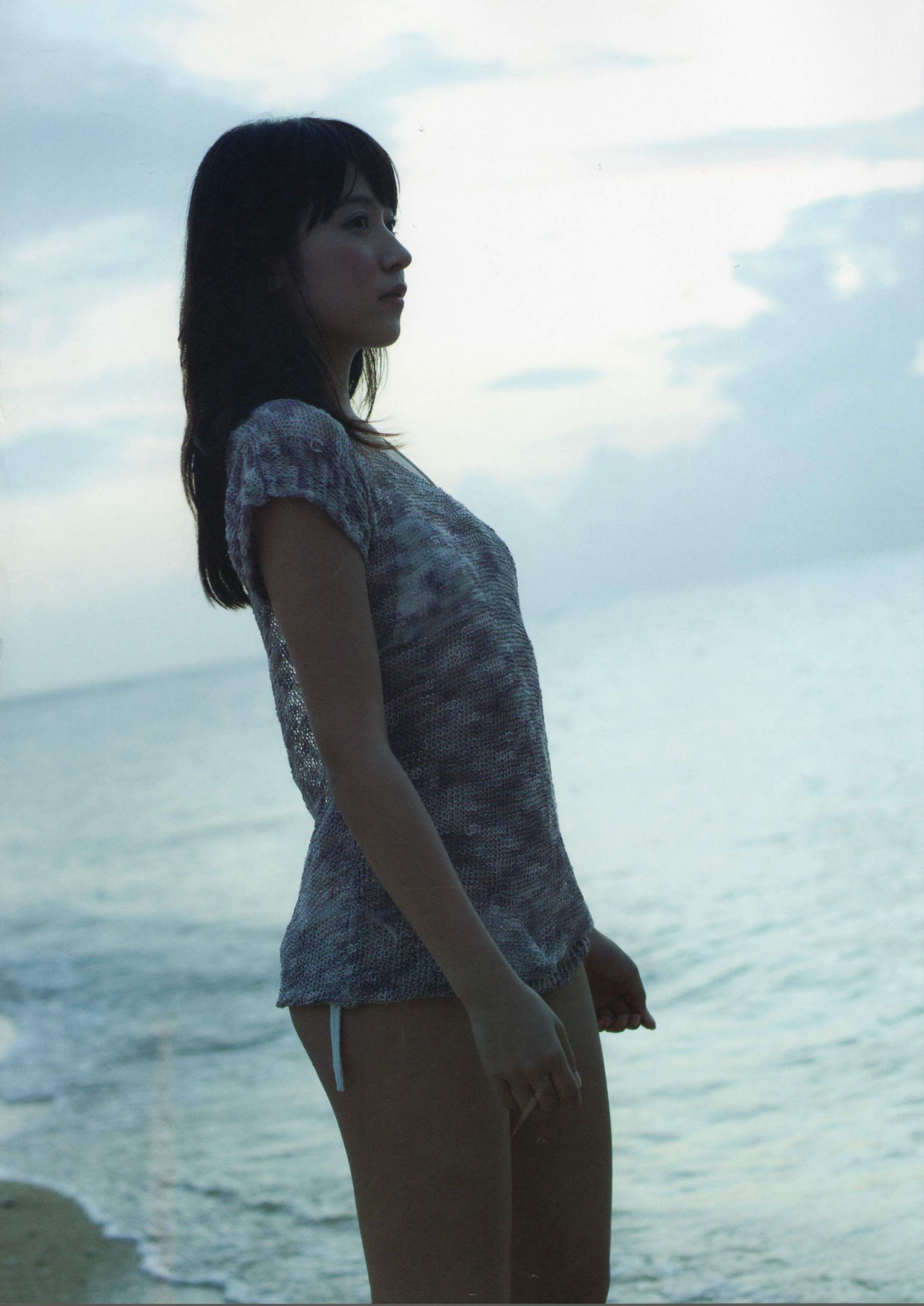 卫藤美彩《Color》 [PhotoBook]