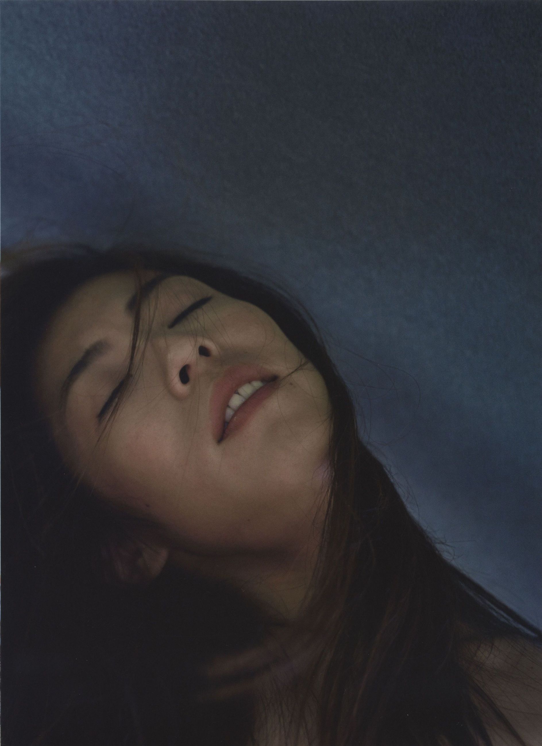 中村愛美 《Lyin  Eyes》 [PhotoBook]