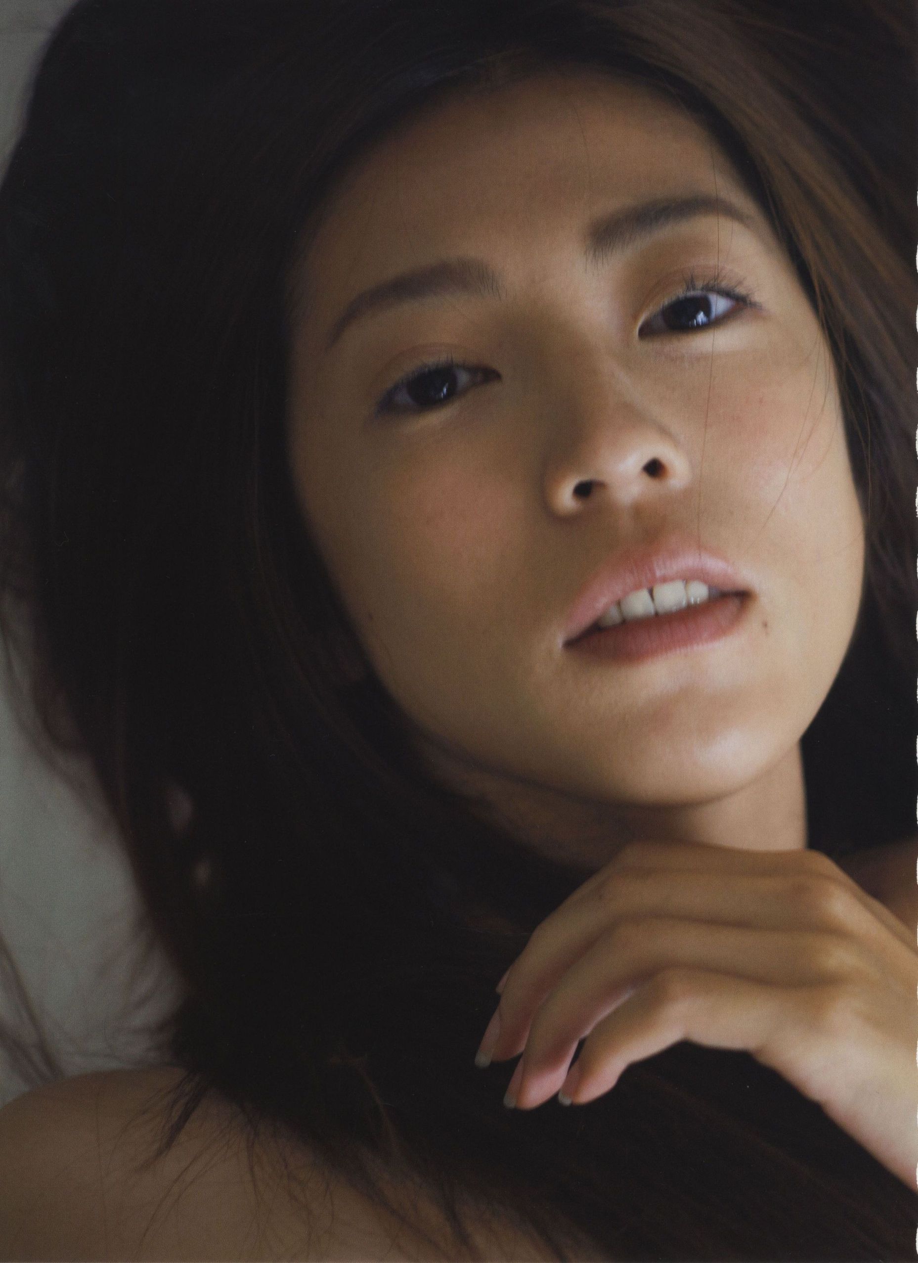 中村愛美 《Lyin  Eyes》 [PhotoBook]