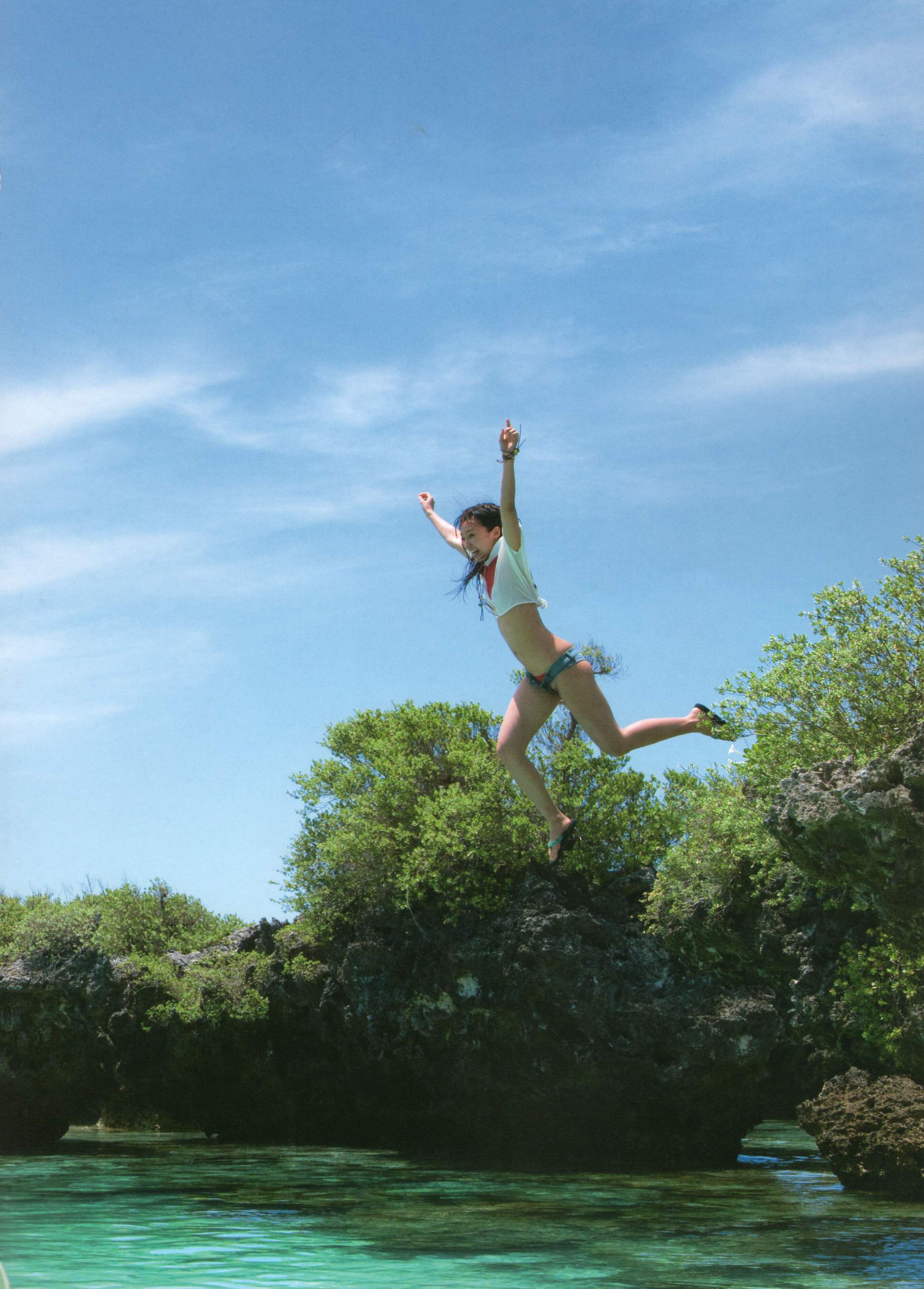 吉木りさ 《Heaven》 [PhotoBook]