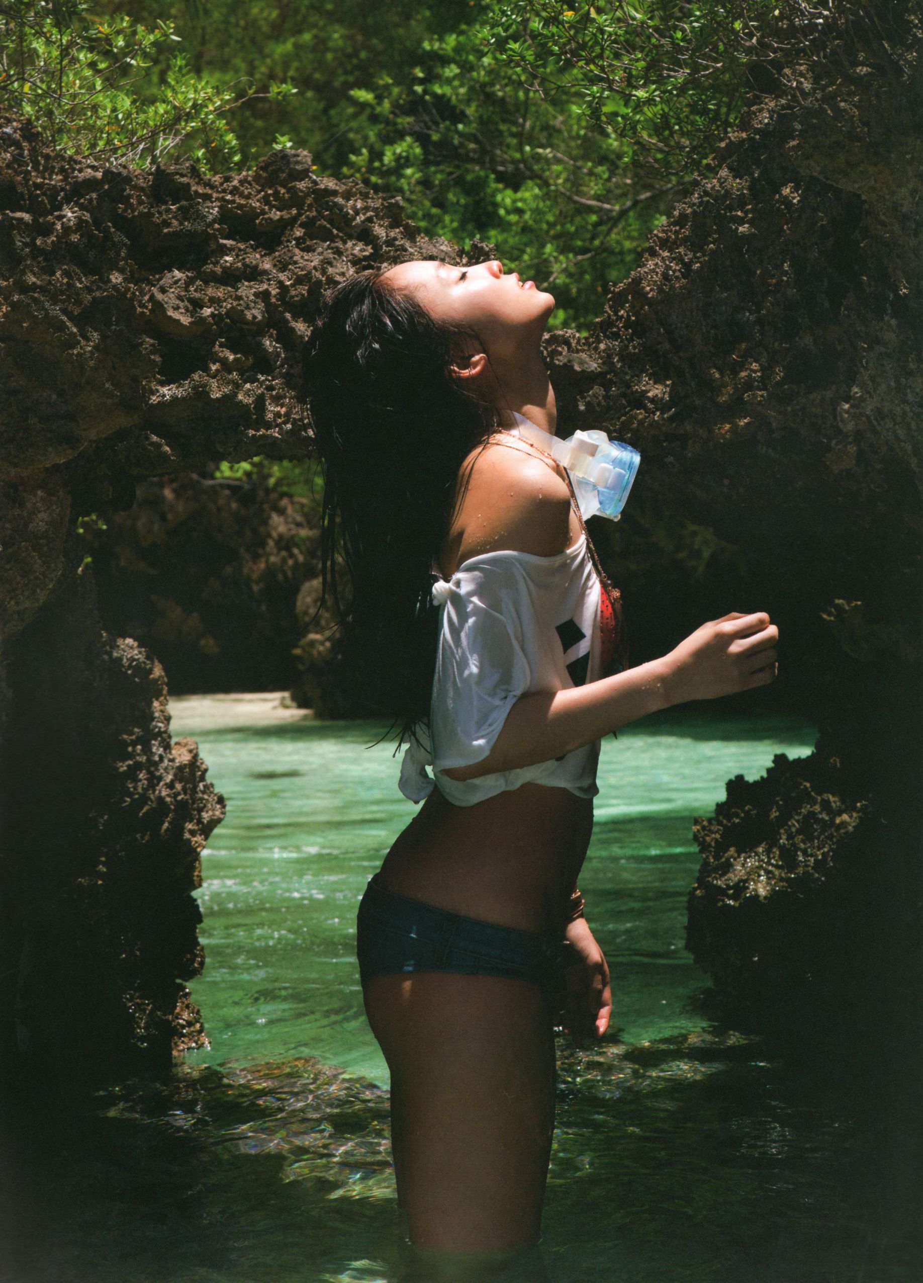 吉木りさ 《Heaven》 [PhotoBook]