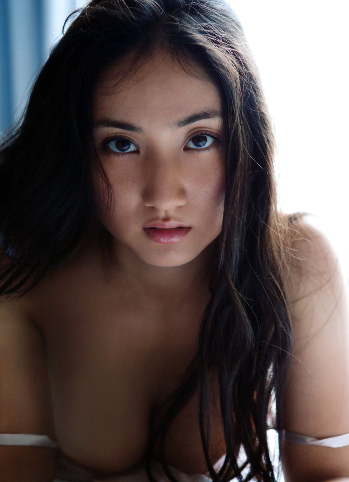 Saaya 纱绫 《newpb》 [PhotoBook]