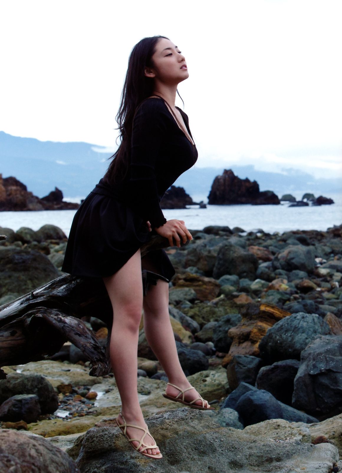 Saaya 纱绫 《newpb》 [PhotoBook]