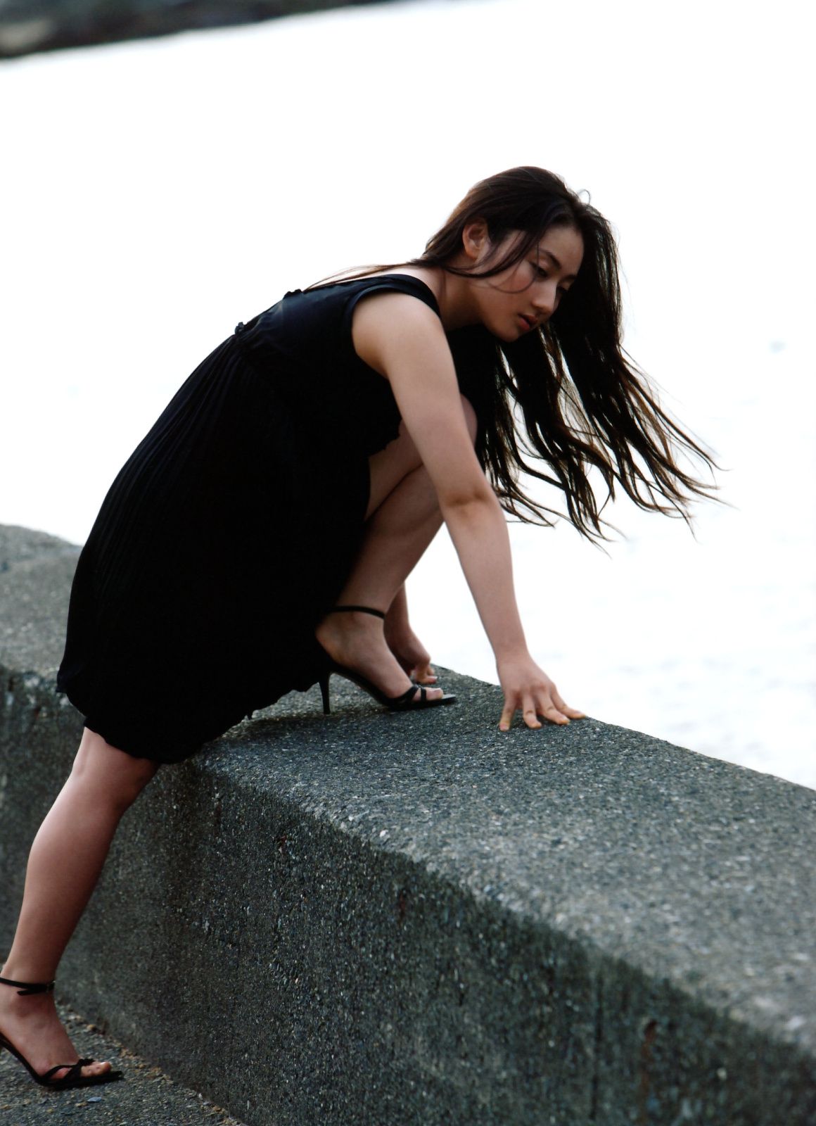 Saaya 纱绫 《newpb》 [PhotoBook]
