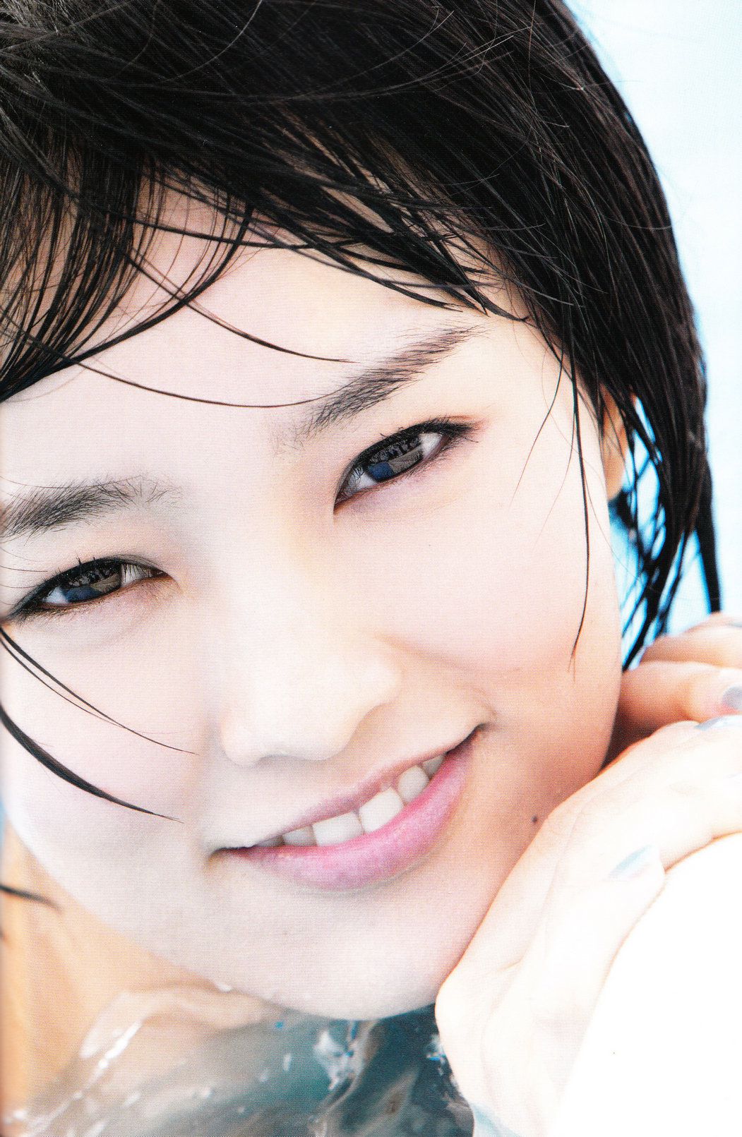 Sayaka Yamamoto 山本彩《みる神》[Photo book]