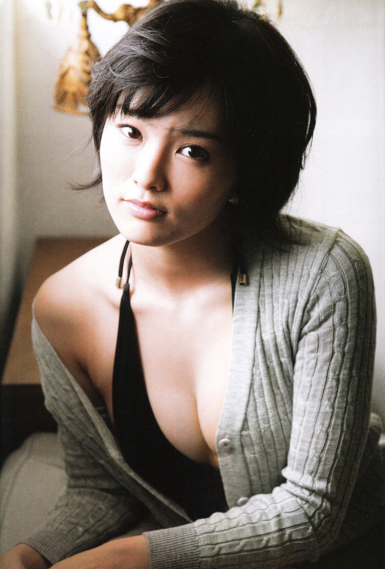 Sayaka Yamamoto 山本彩《みる神》[Photo book]