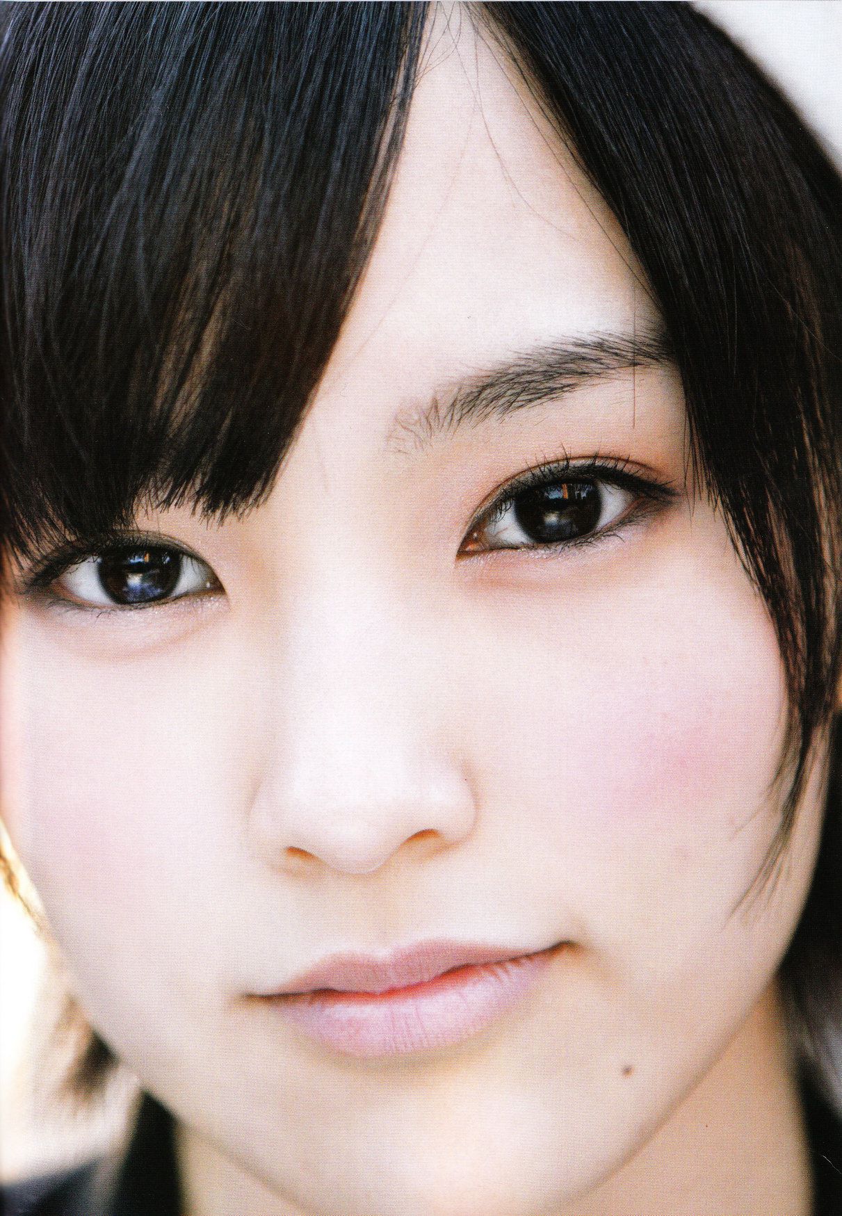Sayaka Yamamoto 山本彩《みる神》[Photo book]