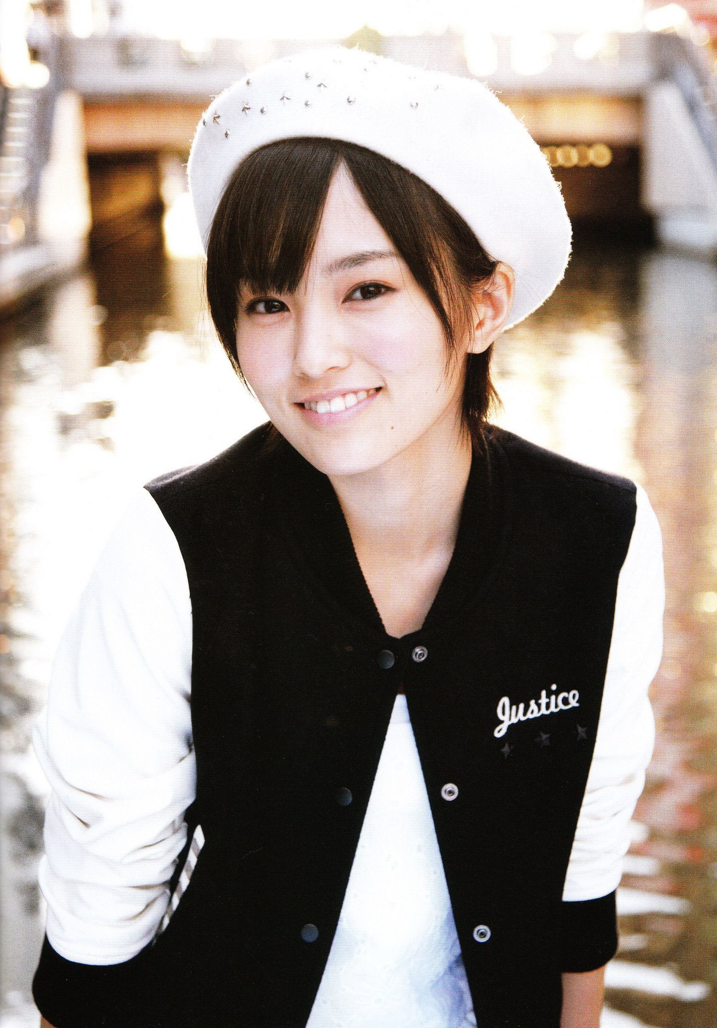 Sayaka Yamamoto 山本彩《みる神》[Photo book]