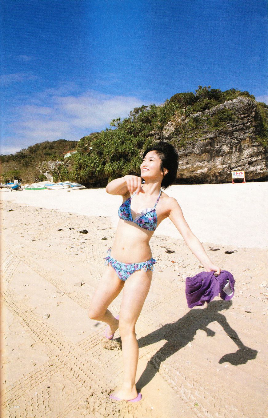 Sayaka Yamamoto 山本彩《みる神》[Photo book]