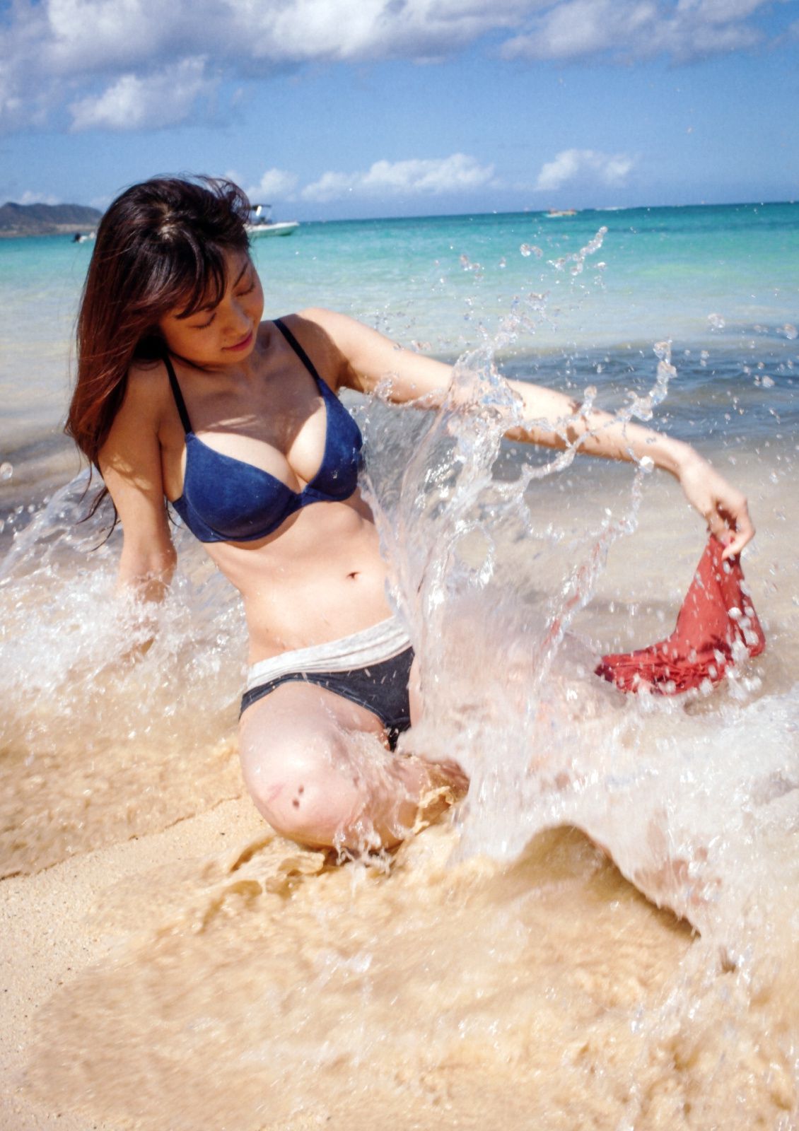 中村静香《Afureru》 [PhotoBook]