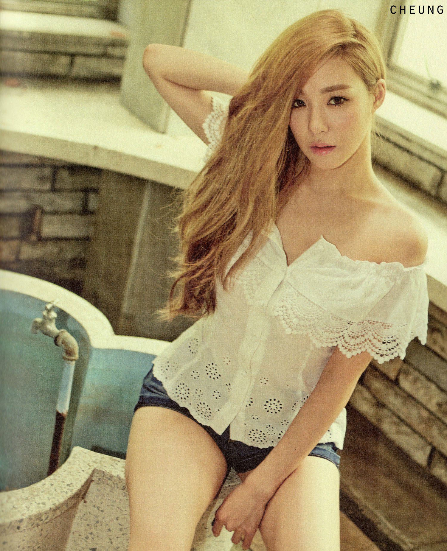 TaeTiSeo 韩国少女时代《HOLLER》[PB]