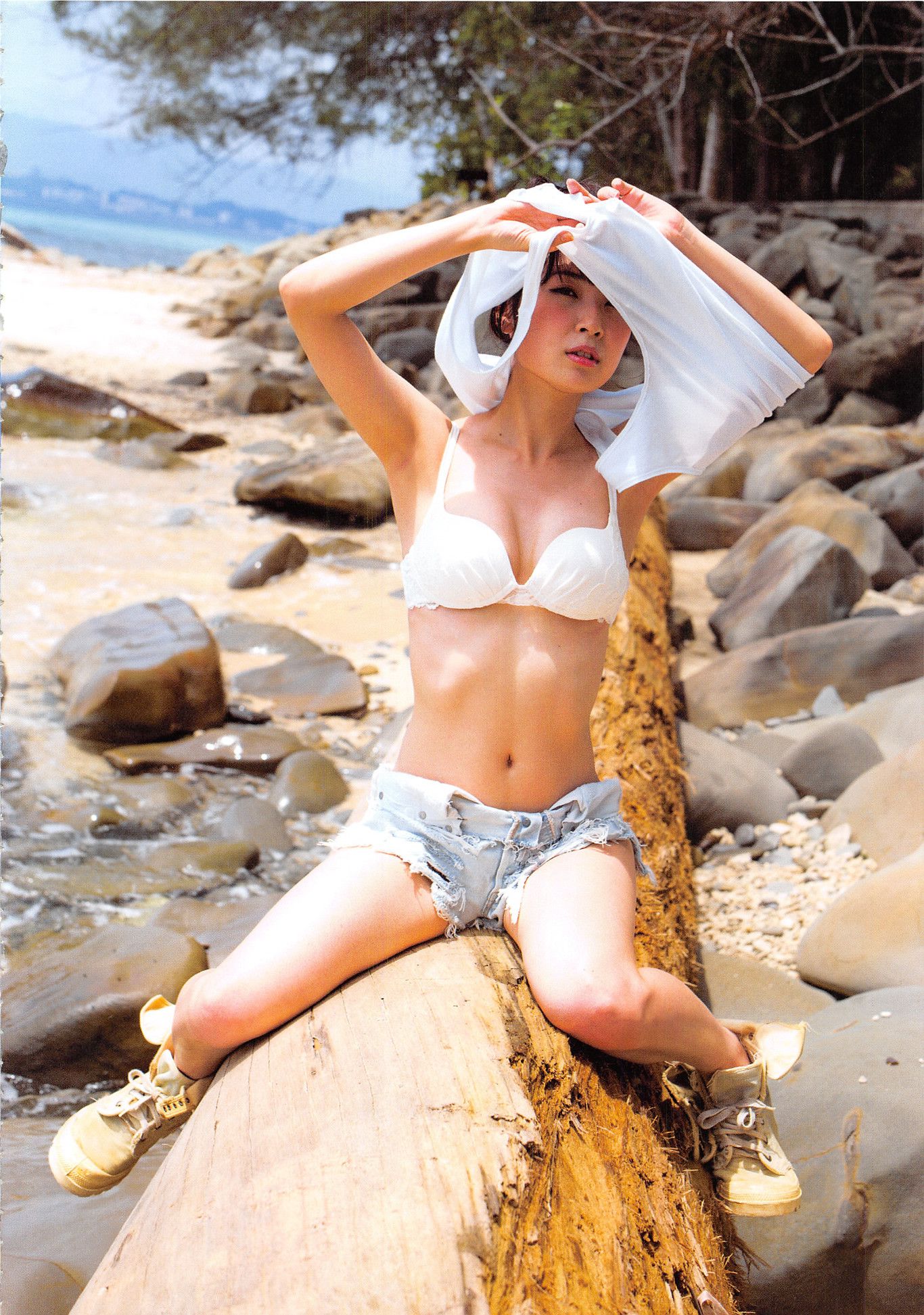 高柳明音《Churi》 [Photobook]