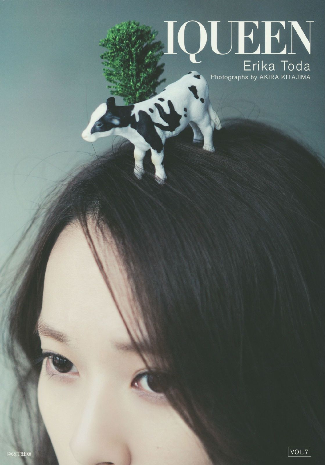 户田惠梨香 《IQUEEN》 [PhotoBook]