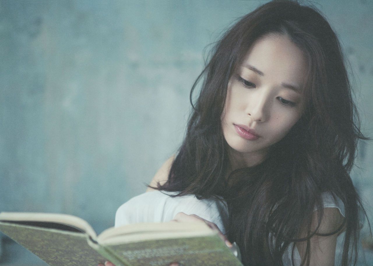户田惠梨香 《IQUEEN》 [PhotoBook]