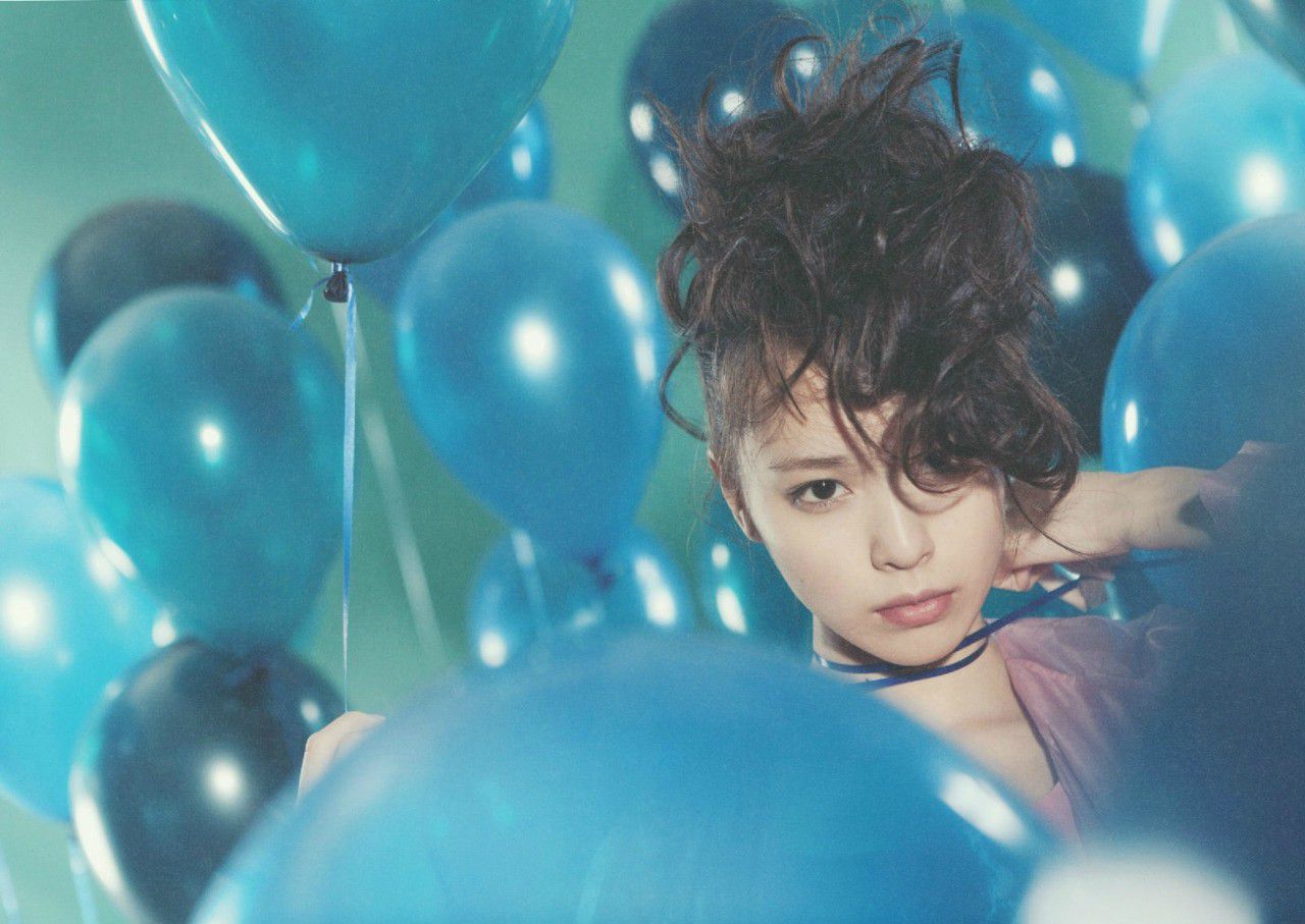 户田惠梨香 《IQUEEN》 [PhotoBook]