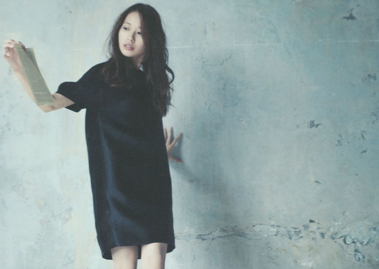 户田惠梨香 《IQUEEN》 [PhotoBook]