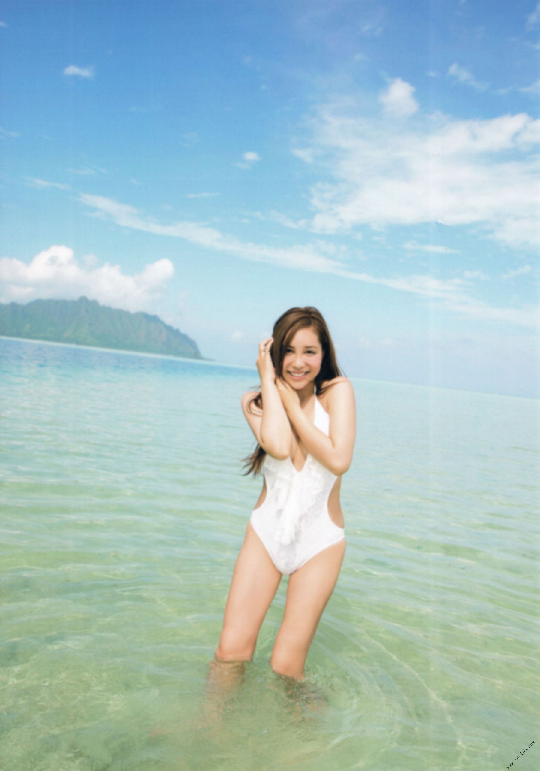 河西智美《灼けた》 [PhotoBook]