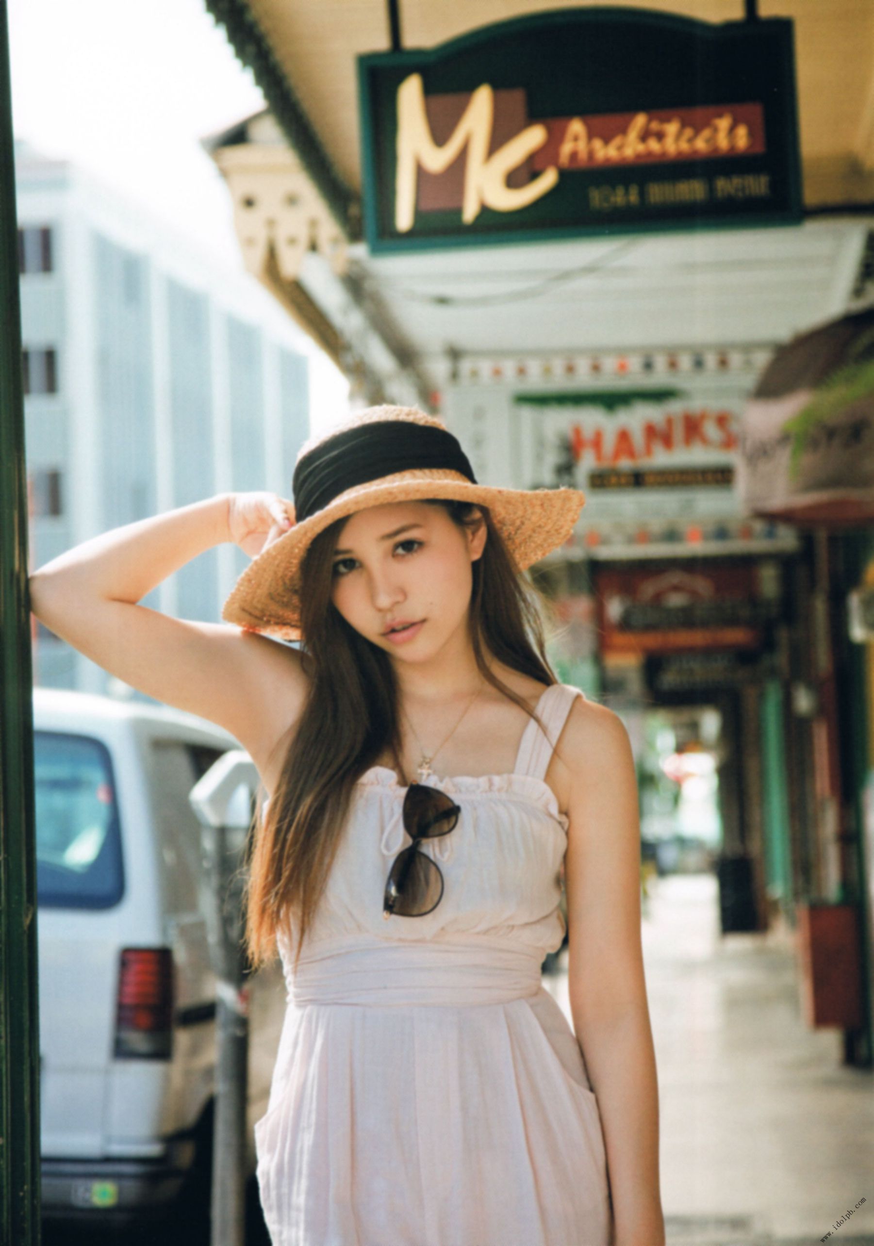 河西智美《灼けた》 [PhotoBook]