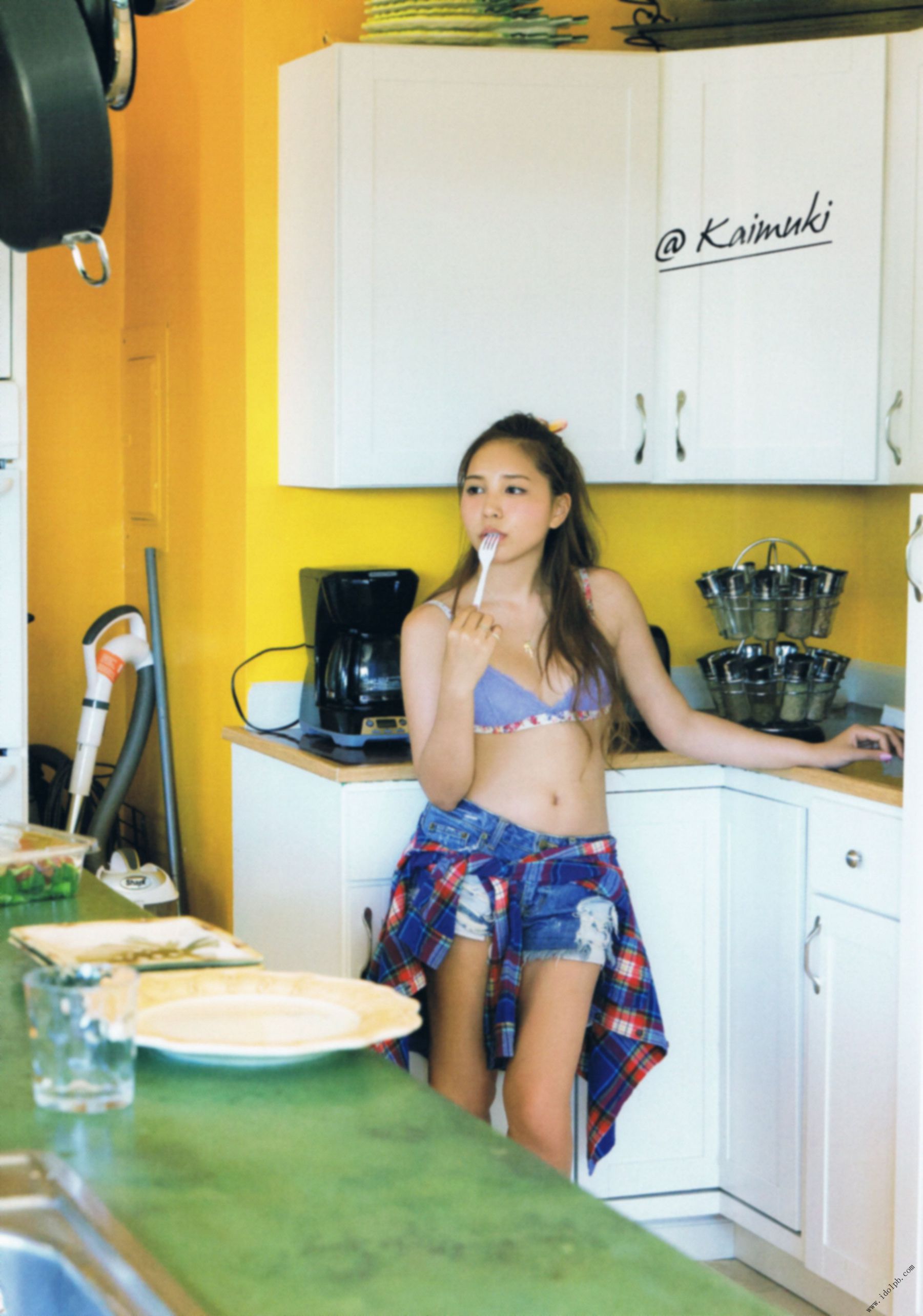 河西智美《灼けた》 [PhotoBook]