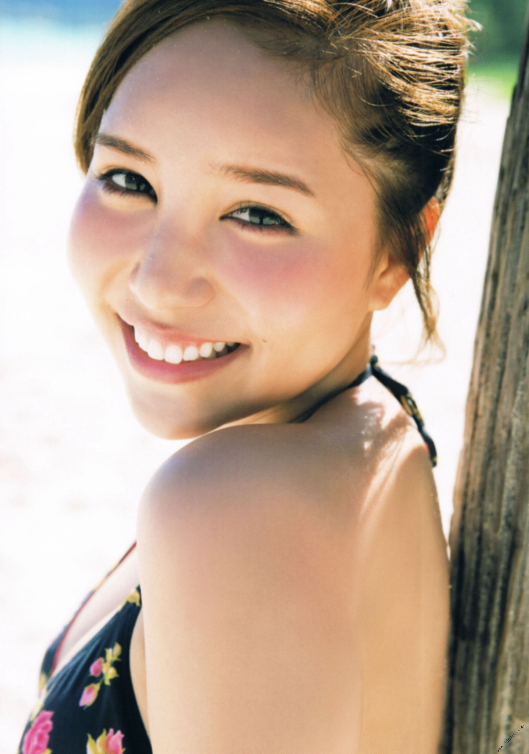 河西智美《灼けた》 [PhotoBook]