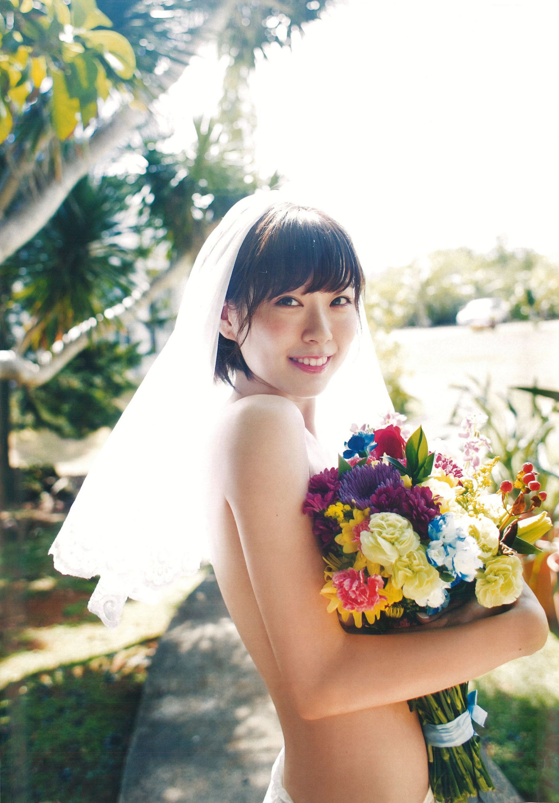 渡辺美優紀《 MW 》 [PhotoBook]
